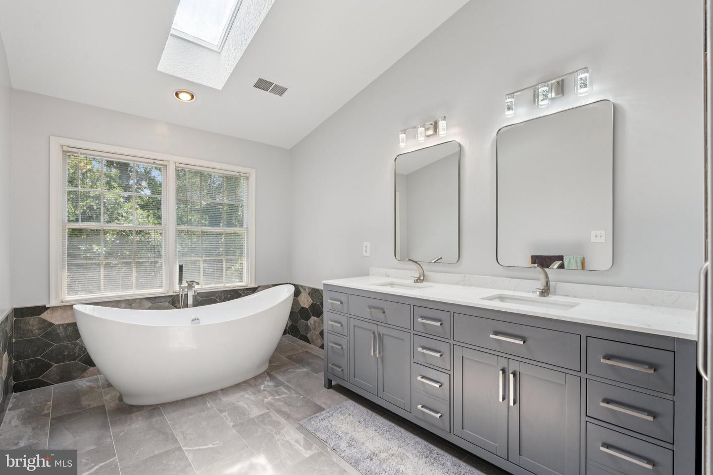 2009 MAGARITY CT, FALLS CHURCH, Virginia 22043, 4 Bedrooms Bedrooms, ,3 BathroomsBathrooms,Residential,For sale,2009 MAGARITY CT,VAFX2248806 MLS # VAFX2248806