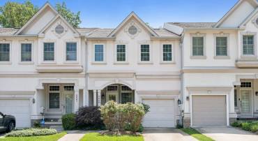 2009 MAGARITY CT, FALLS CHURCH, Virginia 22043, 4 Bedrooms Bedrooms, ,3 BathroomsBathrooms,Residential,For sale,2009 MAGARITY CT,VAFX2248806 MLS # VAFX2248806