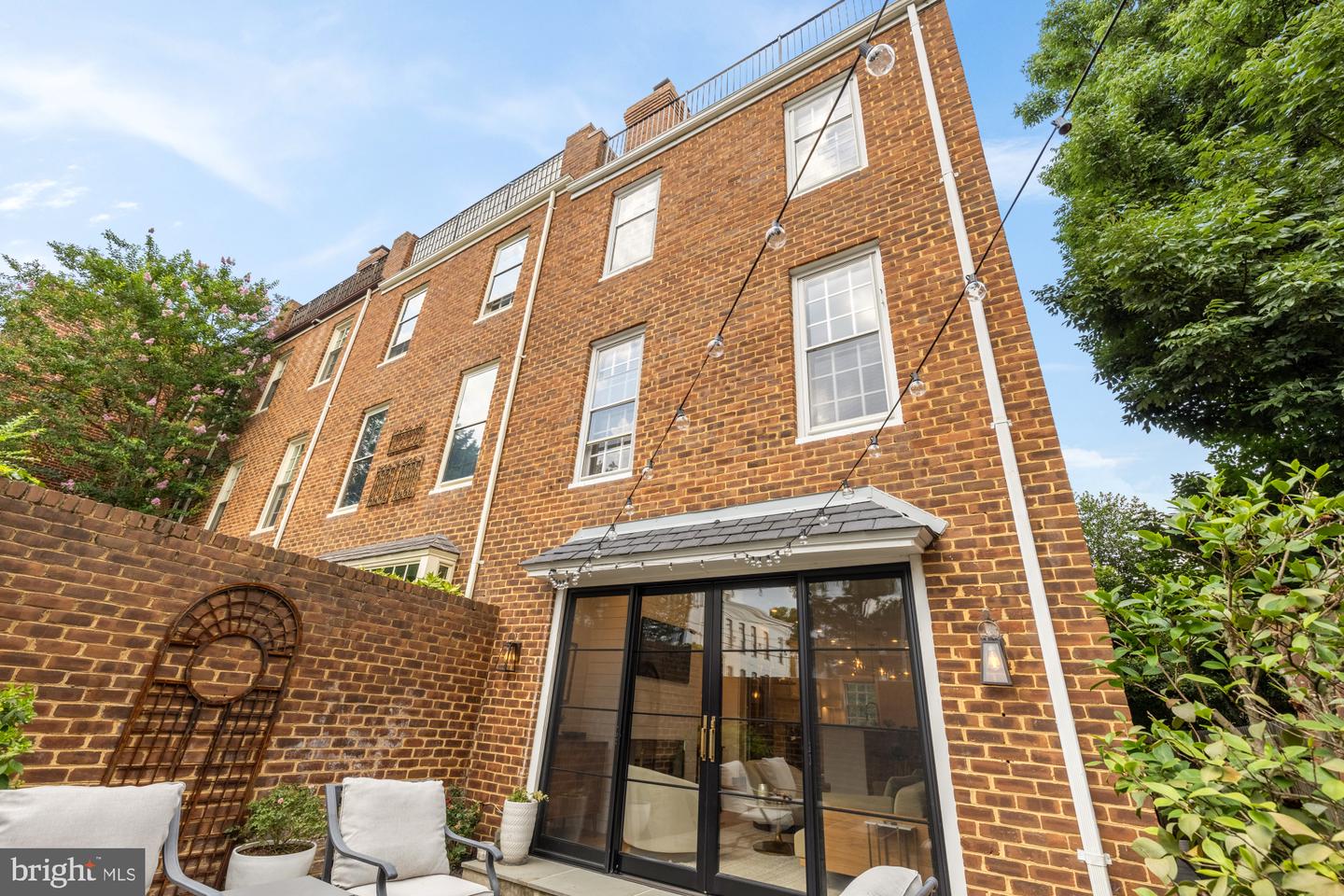 421 S SAINT ASAPH ST, ALEXANDRIA, Virginia 22314, 4 Bedrooms Bedrooms, ,3 BathroomsBathrooms,Residential,For sale,421 S SAINT ASAPH ST,VAAX2046668 MLS # VAAX2046668