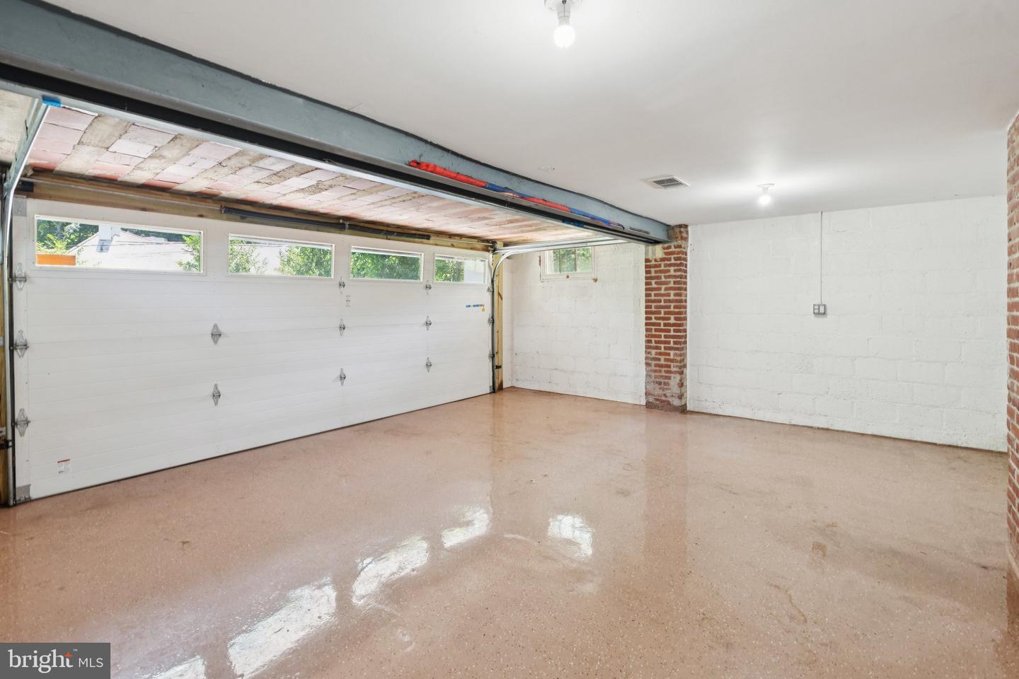 3666 MILITARY RD, ARLINGTON, Virginia 22207, 3 Bedrooms Bedrooms, ,2 BathroomsBathrooms,Residential,For sale,3666 MILITARY RD,VAAR2059480 MLS # VAAR2059480