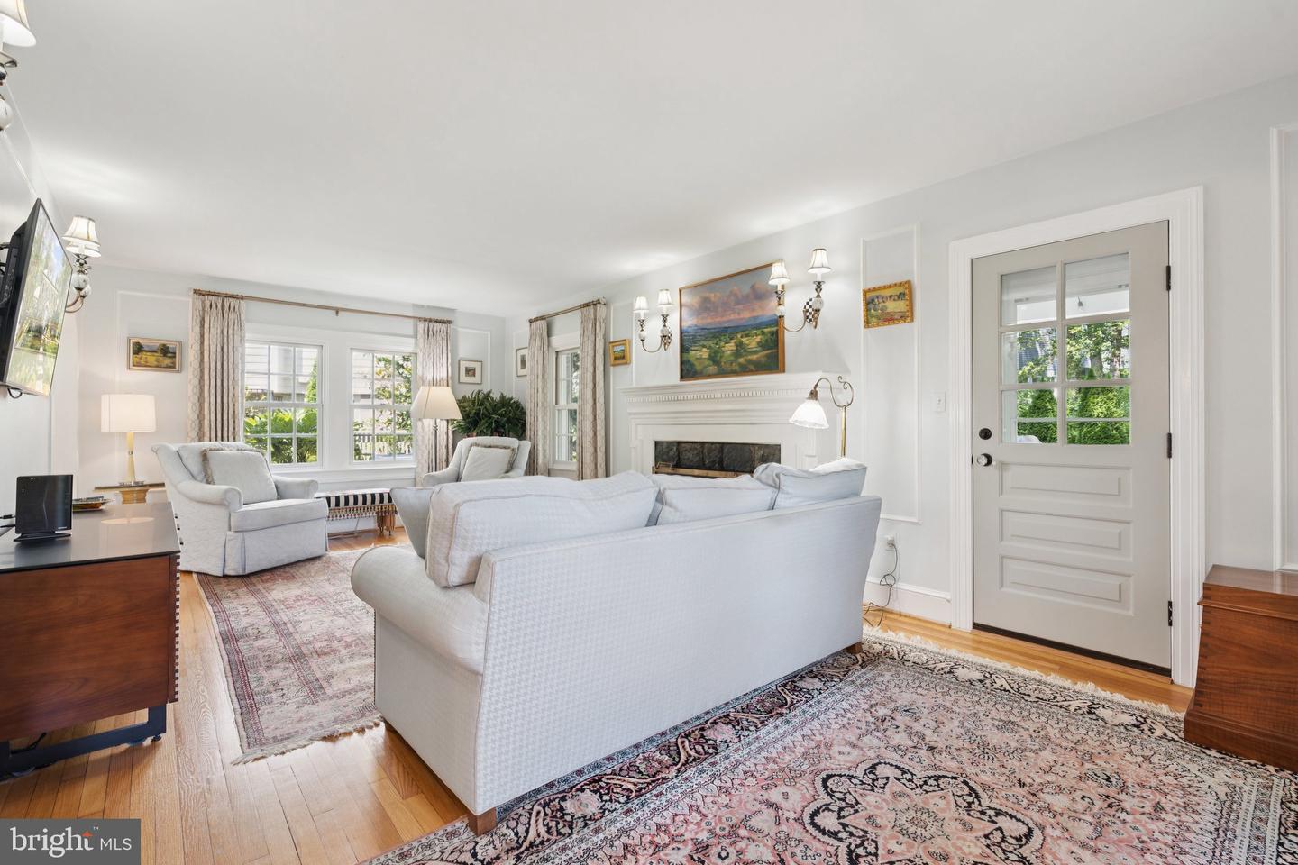 3666 MILITARY RD, ARLINGTON, Virginia 22207, 3 Bedrooms Bedrooms, ,2 BathroomsBathrooms,Residential,For sale,3666 MILITARY RD,VAAR2059480 MLS # VAAR2059480