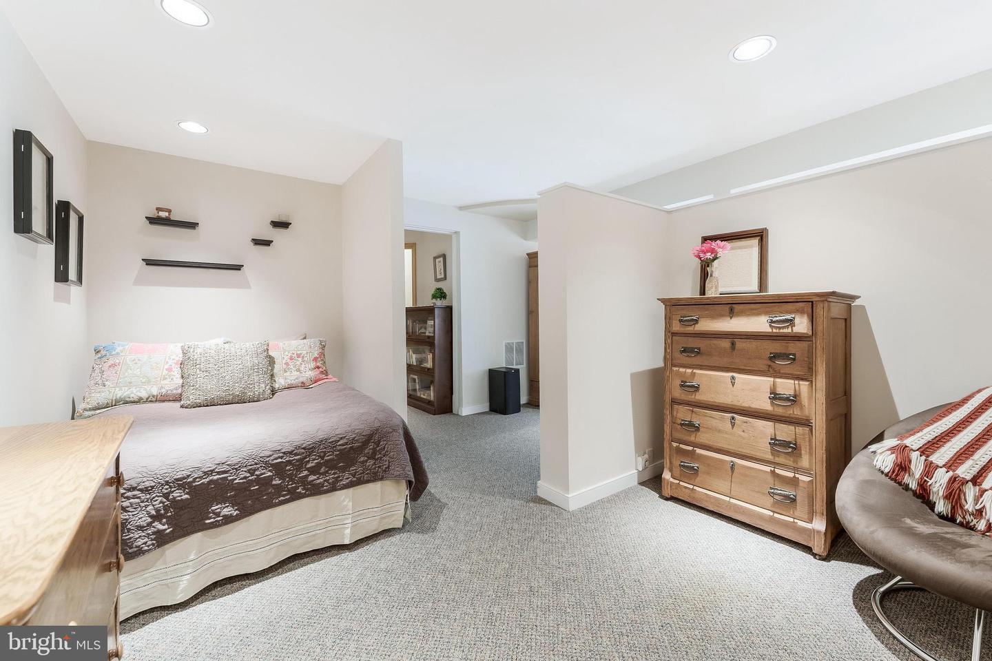 13145 LADYBANK LN, HERNDON, Virginia 20171, 4 Bedrooms Bedrooms, ,3 BathroomsBathrooms,Residential,For sale,13145 LADYBANK LN,VAFX2248910 MLS # VAFX2248910