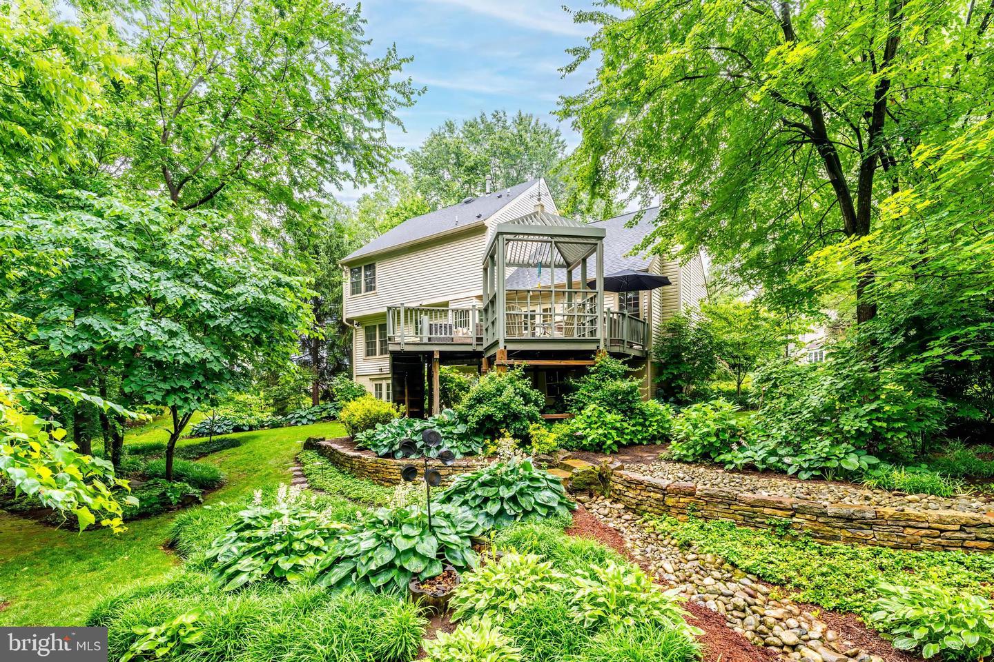 13145 LADYBANK LN, HERNDON, Virginia 20171, 4 Bedrooms Bedrooms, ,3 BathroomsBathrooms,Residential,For sale,13145 LADYBANK LN,VAFX2248910 MLS # VAFX2248910