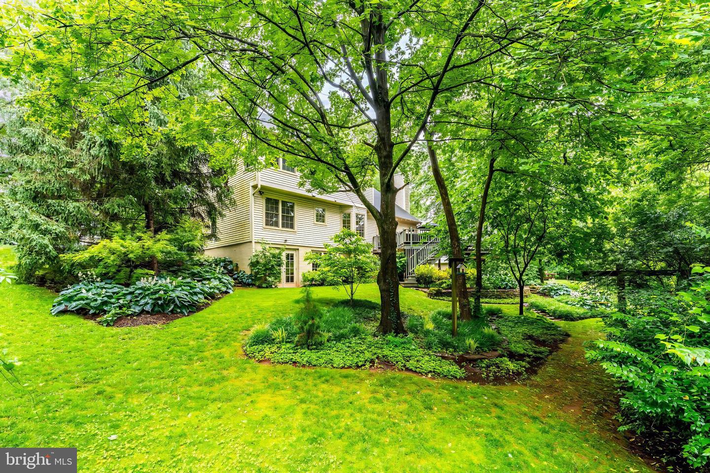 13145 LADYBANK LN, HERNDON, Virginia 20171, 4 Bedrooms Bedrooms, ,3 BathroomsBathrooms,Residential,For sale,13145 LADYBANK LN,VAFX2248910 MLS # VAFX2248910