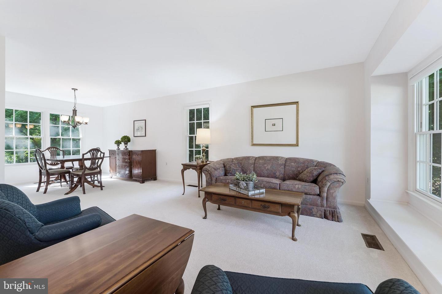 13145 LADYBANK LN, HERNDON, Virginia 20171, 4 Bedrooms Bedrooms, ,3 BathroomsBathrooms,Residential,For sale,13145 LADYBANK LN,VAFX2248910 MLS # VAFX2248910