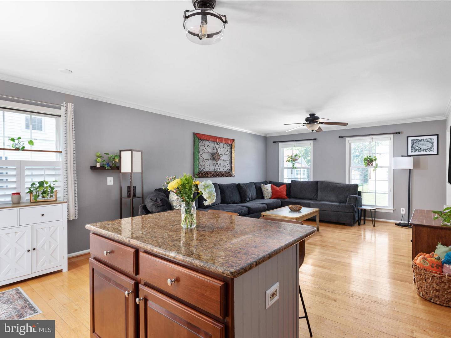 130 S 12TH ST, PURCELLVILLE, Virginia 20132, 4 Bedrooms Bedrooms, ,2 BathroomsBathrooms,Residential,For sale,130 S 12TH ST,VALO2099954 MLS # VALO2099954