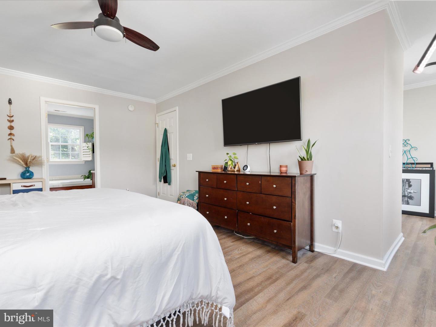 130 S 12TH ST, PURCELLVILLE, Virginia 20132, 4 Bedrooms Bedrooms, ,2 BathroomsBathrooms,Residential,For sale,130 S 12TH ST,VALO2099954 MLS # VALO2099954