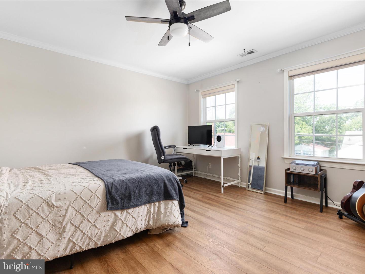 130 S 12TH ST, PURCELLVILLE, Virginia 20132, 4 Bedrooms Bedrooms, ,2 BathroomsBathrooms,Residential,For sale,130 S 12TH ST,VALO2099954 MLS # VALO2099954