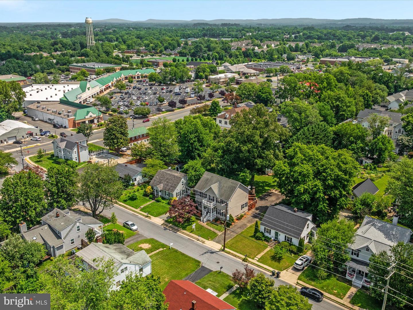 130 S 12TH ST, PURCELLVILLE, Virginia 20132, 4 Bedrooms Bedrooms, ,2 BathroomsBathrooms,Residential,For sale,130 S 12TH ST,VALO2099954 MLS # VALO2099954
