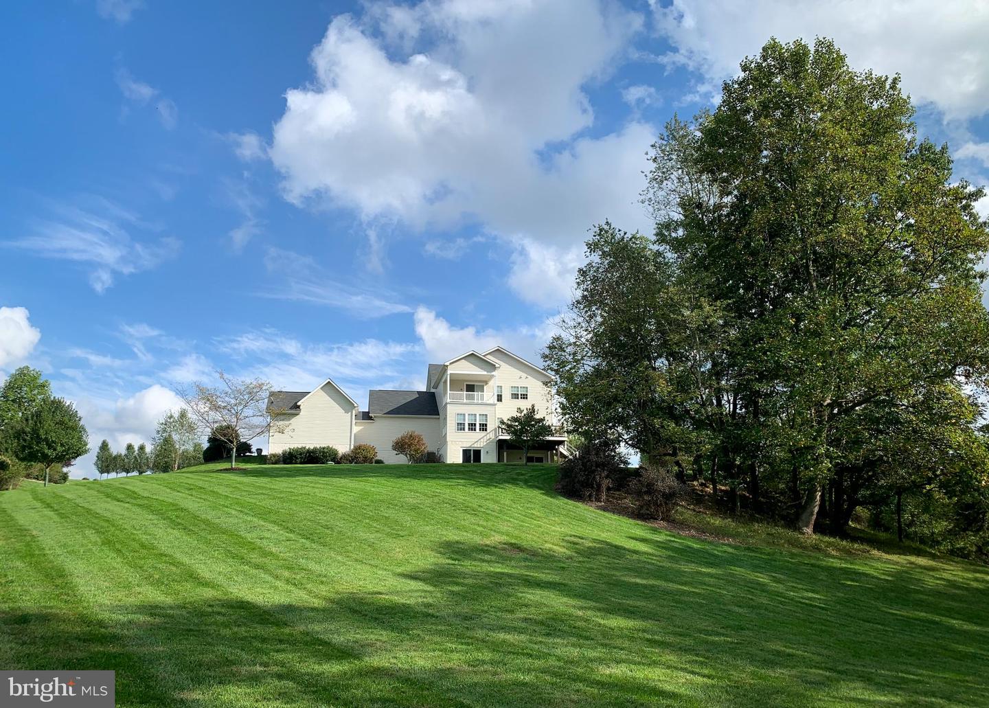 14231 COURTNEY MEADOW PL, LEESBURG, Virginia 20176, 5 Bedrooms Bedrooms, ,3 BathroomsBathrooms,Residential,For sale,14231 COURTNEY MEADOW PL,VALO2099962 MLS # VALO2099962