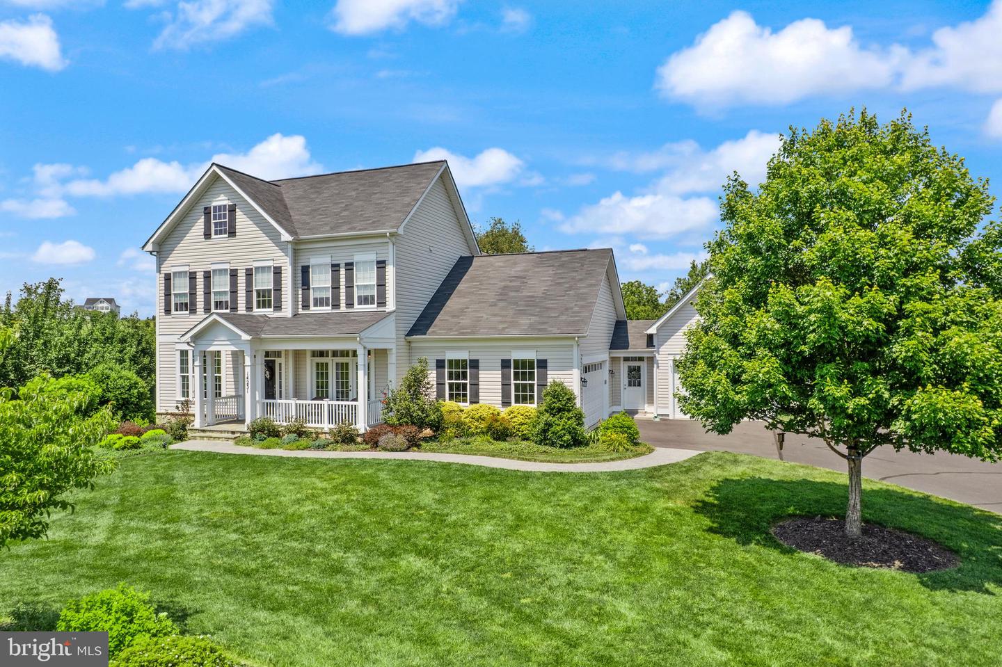 14231 COURTNEY MEADOW PL, LEESBURG, Virginia 20176, 5 Bedrooms Bedrooms, ,3 BathroomsBathrooms,Residential,For sale,14231 COURTNEY MEADOW PL,VALO2099962 MLS # VALO2099962