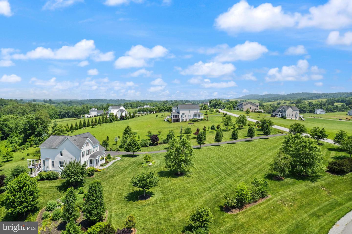 14231 COURTNEY MEADOW PL, LEESBURG, Virginia 20176, 5 Bedrooms Bedrooms, ,3 BathroomsBathrooms,Residential,For sale,14231 COURTNEY MEADOW PL,VALO2099962 MLS # VALO2099962