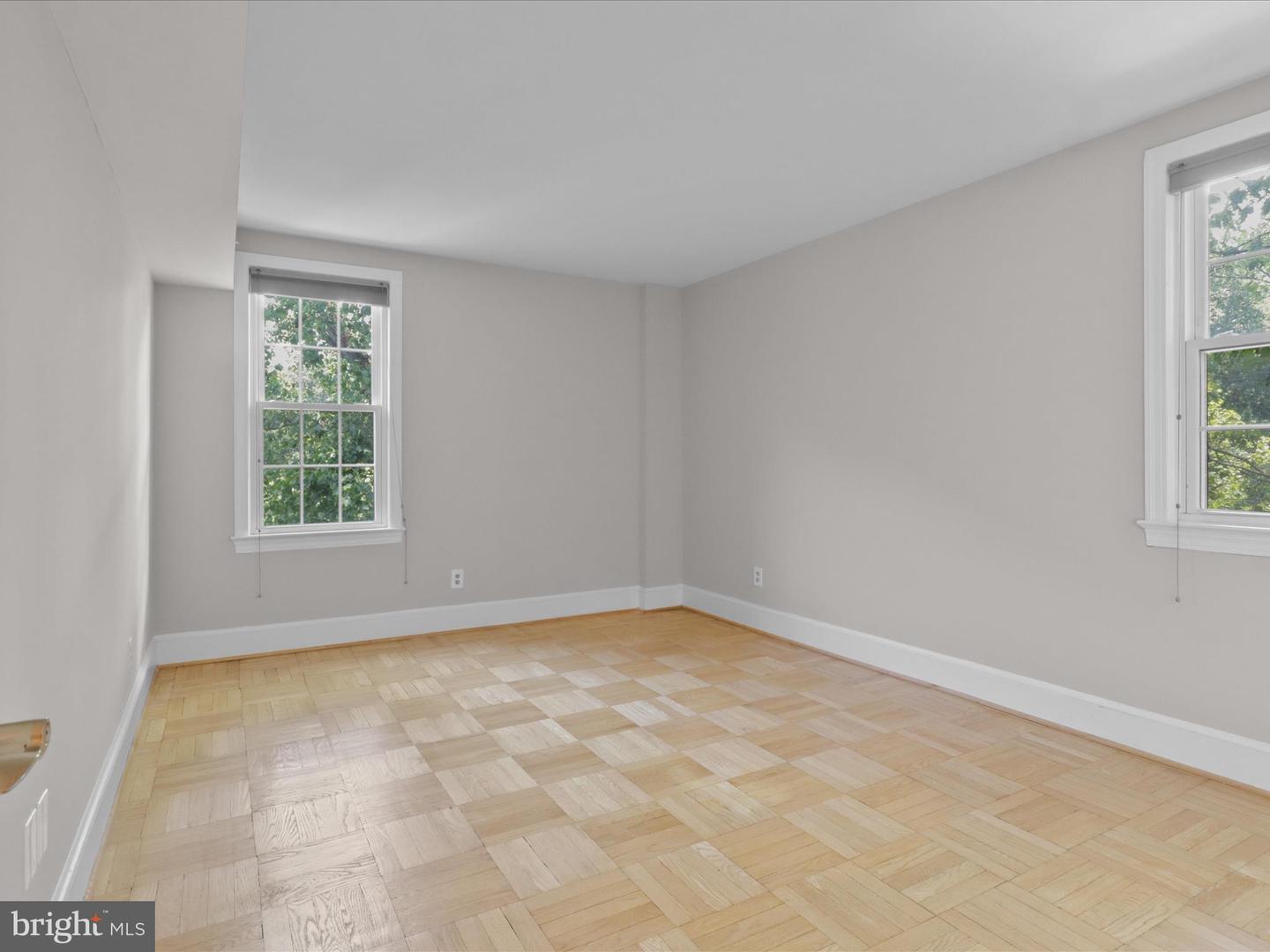 2721 ORDWAY ST NW #5, WASHINGTON, District Of Columbia 20008, 2 Bedrooms Bedrooms, ,1 BathroomBathrooms,Residential,For sale,2721 ORDWAY ST NW #5,DCDC2206510 MLS # DCDC2206510