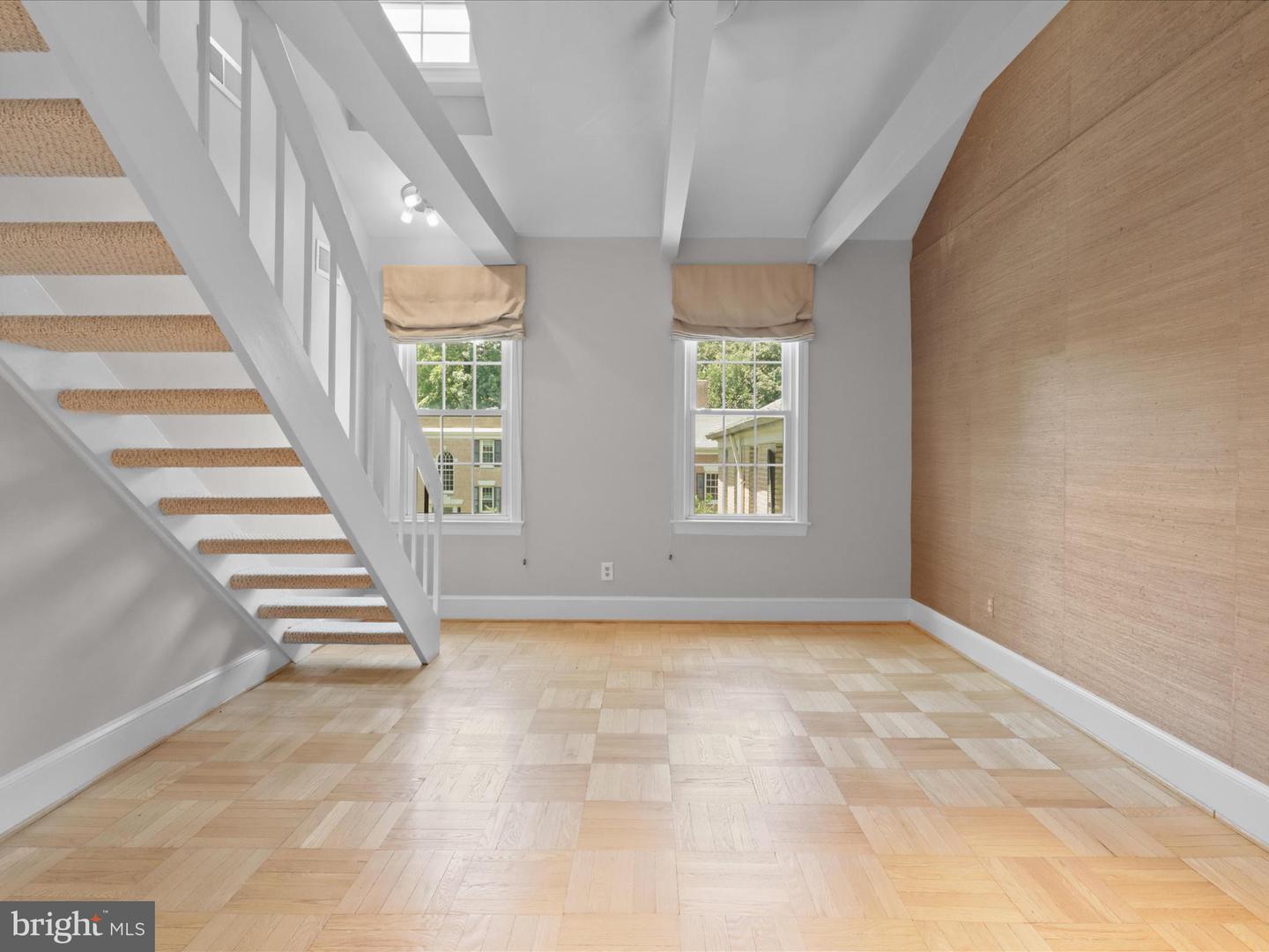 2721 ORDWAY ST NW #5, WASHINGTON, District Of Columbia 20008, 2 Bedrooms Bedrooms, ,1 BathroomBathrooms,Residential,For sale,2721 ORDWAY ST NW #5,DCDC2206510 MLS # DCDC2206510