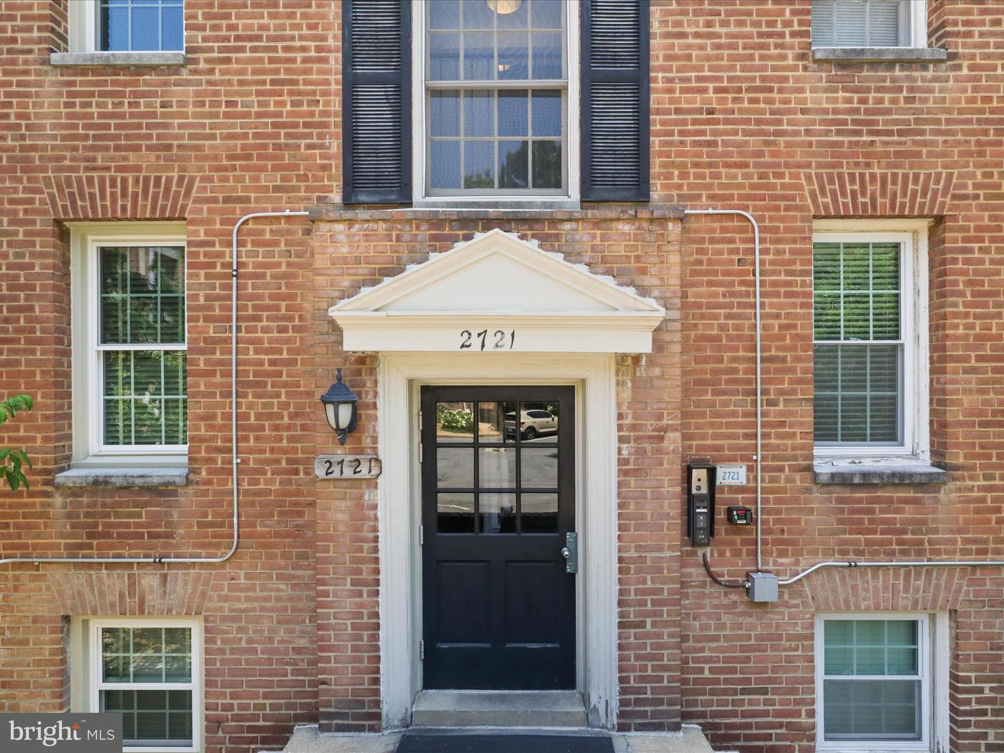 2721 ORDWAY ST NW #5, WASHINGTON, District Of Columbia 20008, 2 Bedrooms Bedrooms, ,1 BathroomBathrooms,Residential,For sale,2721 ORDWAY ST NW #5,DCDC2206510 MLS # DCDC2206510