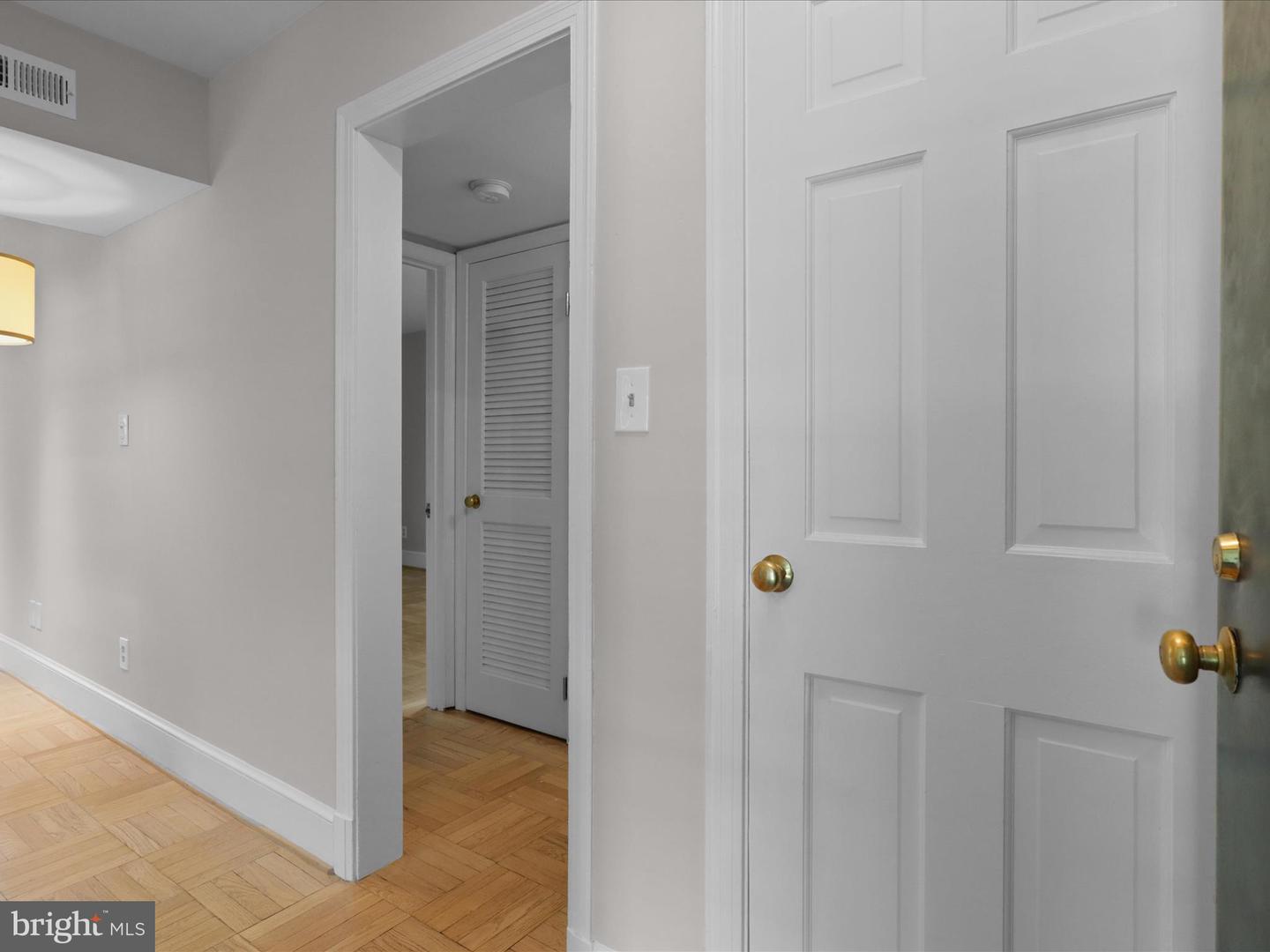 2721 ORDWAY ST NW #5, WASHINGTON, District Of Columbia 20008, 2 Bedrooms Bedrooms, ,1 BathroomBathrooms,Residential,For sale,2721 ORDWAY ST NW #5,DCDC2206510 MLS # DCDC2206510