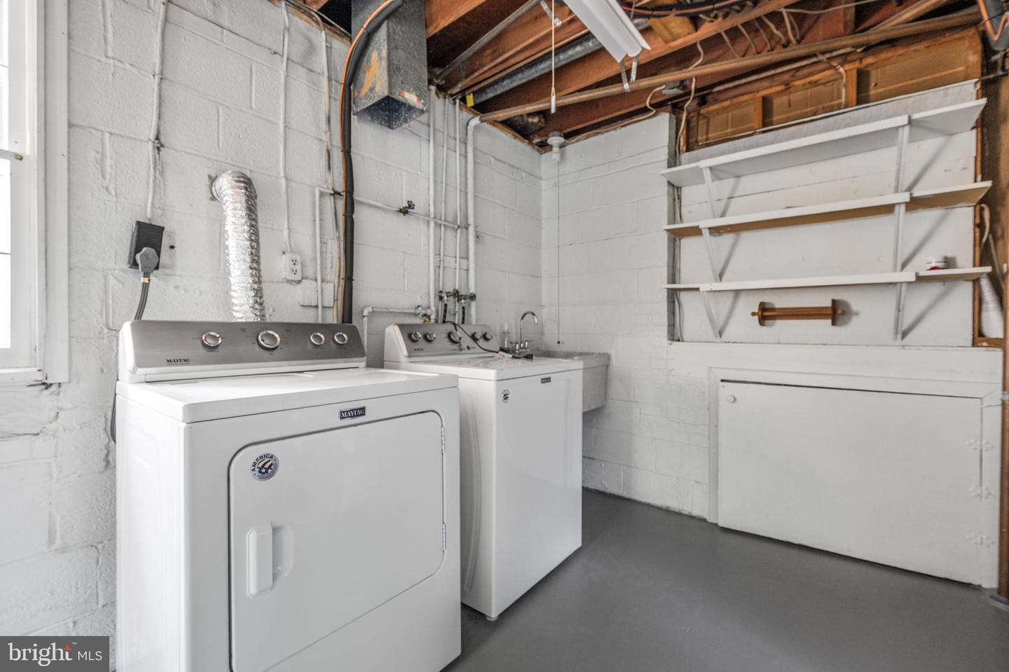 8105 GREELEY BLVD, SPRINGFIELD, Virginia 22152, 5 Bedrooms Bedrooms, ,2 BathroomsBathrooms,Residential,For sale,8105 GREELEY BLVD,VAFX2248204 MLS # VAFX2248204
