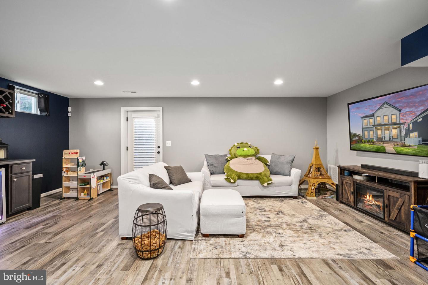 601 COASTAL AVE, STAFFORD, Virginia 22554, 5 Bedrooms Bedrooms, ,3 BathroomsBathrooms,Residential,For sale,601 COASTAL AVE,VAST2039946 MLS # VAST2039946