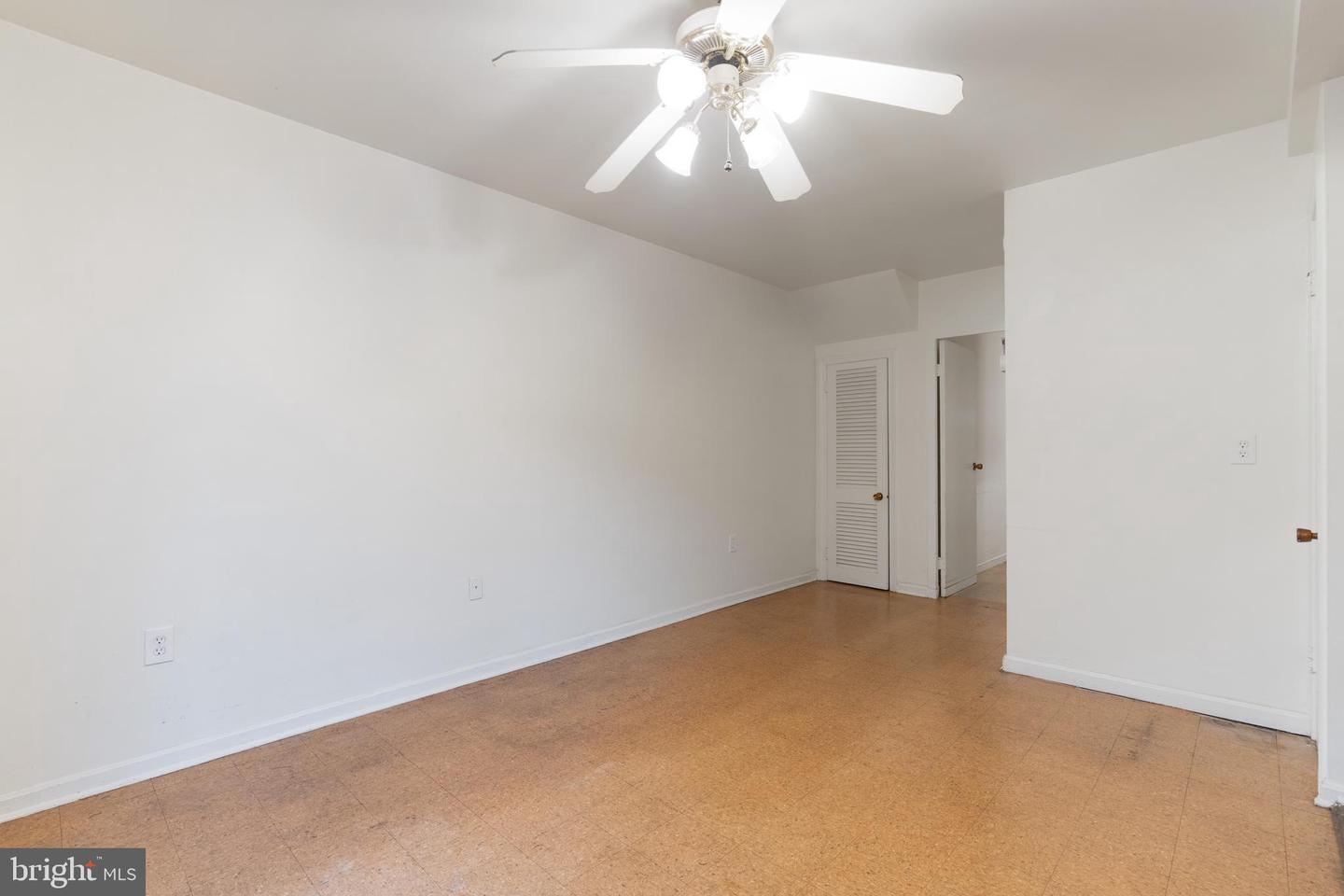 542 7TH ST SE, WASHINGTON, District Of Columbia 20003, 2 Bedrooms Bedrooms, ,2 BathroomsBathrooms,Residential,For sale,542 7TH ST SE,DCDC2206504 MLS # DCDC2206504