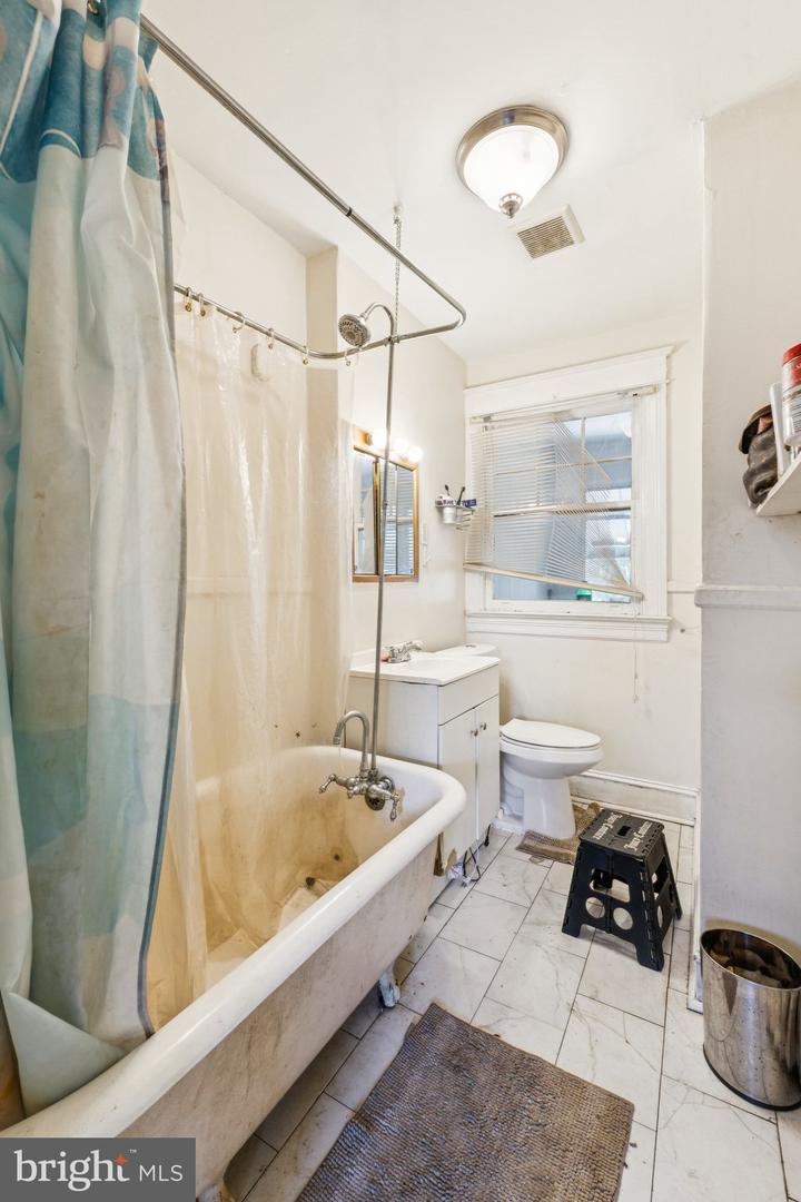 324 BRYANT ST NE, WASHINGTON, District Of Columbia 20002, 2 Bedrooms Bedrooms, ,2 BathroomsBathrooms,Residential,For sale,324 BRYANT ST NE,DCDC2206506 MLS # DCDC2206506