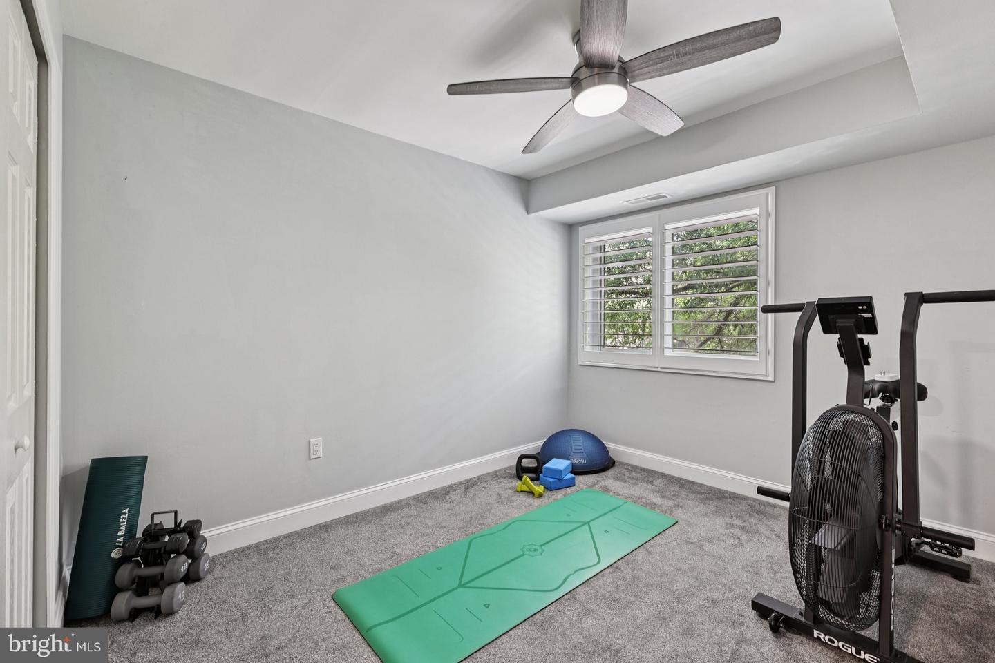 3300 S 28TH ST #403, ALEXANDRIA, Virginia 22302, 2 Bedrooms Bedrooms, ,1 BathroomBathrooms,Residential,For sale,3300 S 28TH ST #403,VAAX2046730 MLS # VAAX2046730