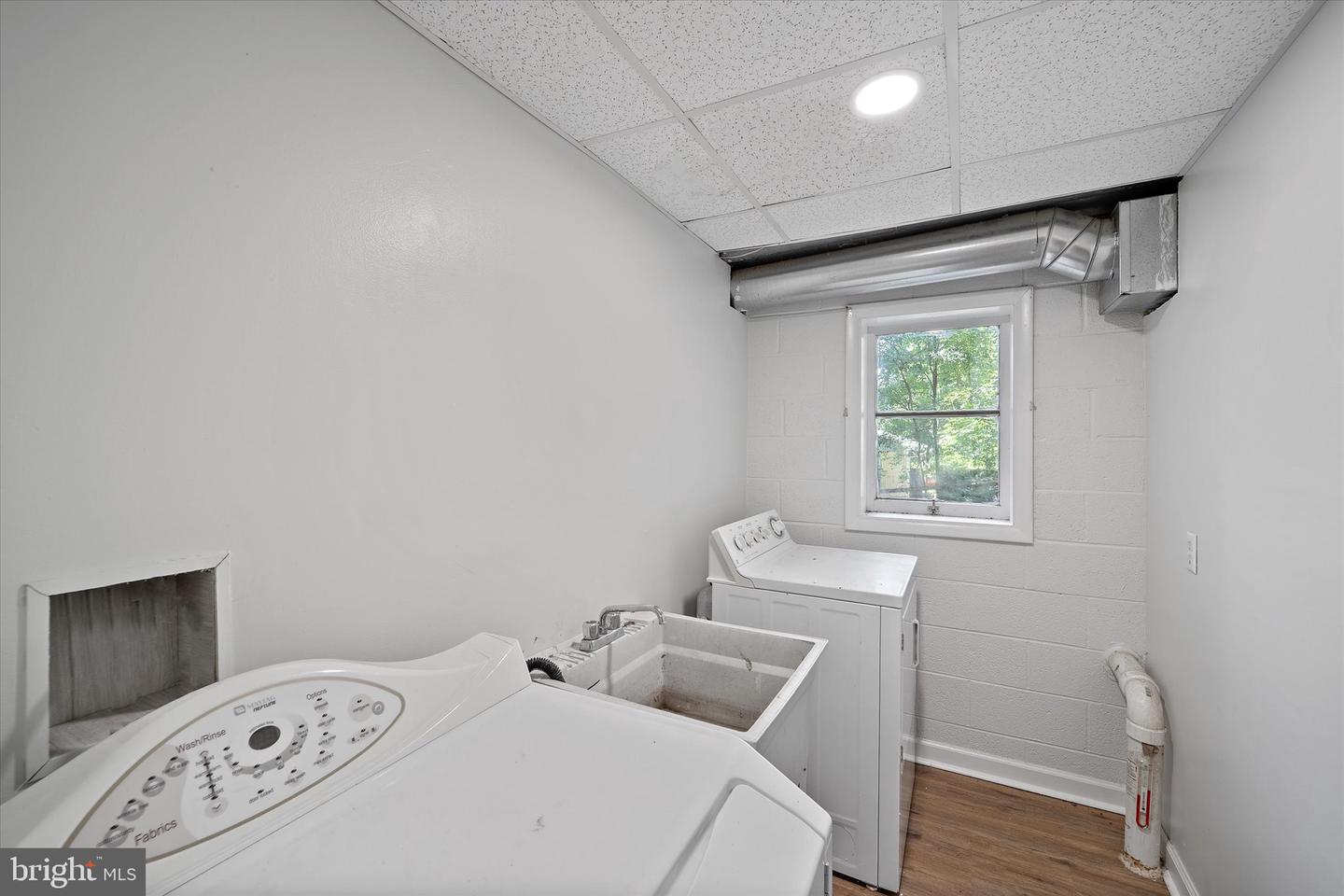 2416 YOUNGS DR, HAYMARKET, Virginia 20169, 5 Bedrooms Bedrooms, ,4 BathroomsBathrooms,Residential,For sale,2416 YOUNGS DR,VAPW2097492 MLS # VAPW2097492
