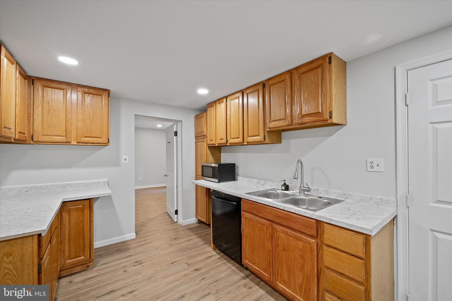 2416 YOUNGS DR, HAYMARKET, Virginia 20169, 5 Bedrooms Bedrooms, ,4 BathroomsBathrooms,Residential,For sale,2416 YOUNGS DR,VAPW2097492 MLS # VAPW2097492