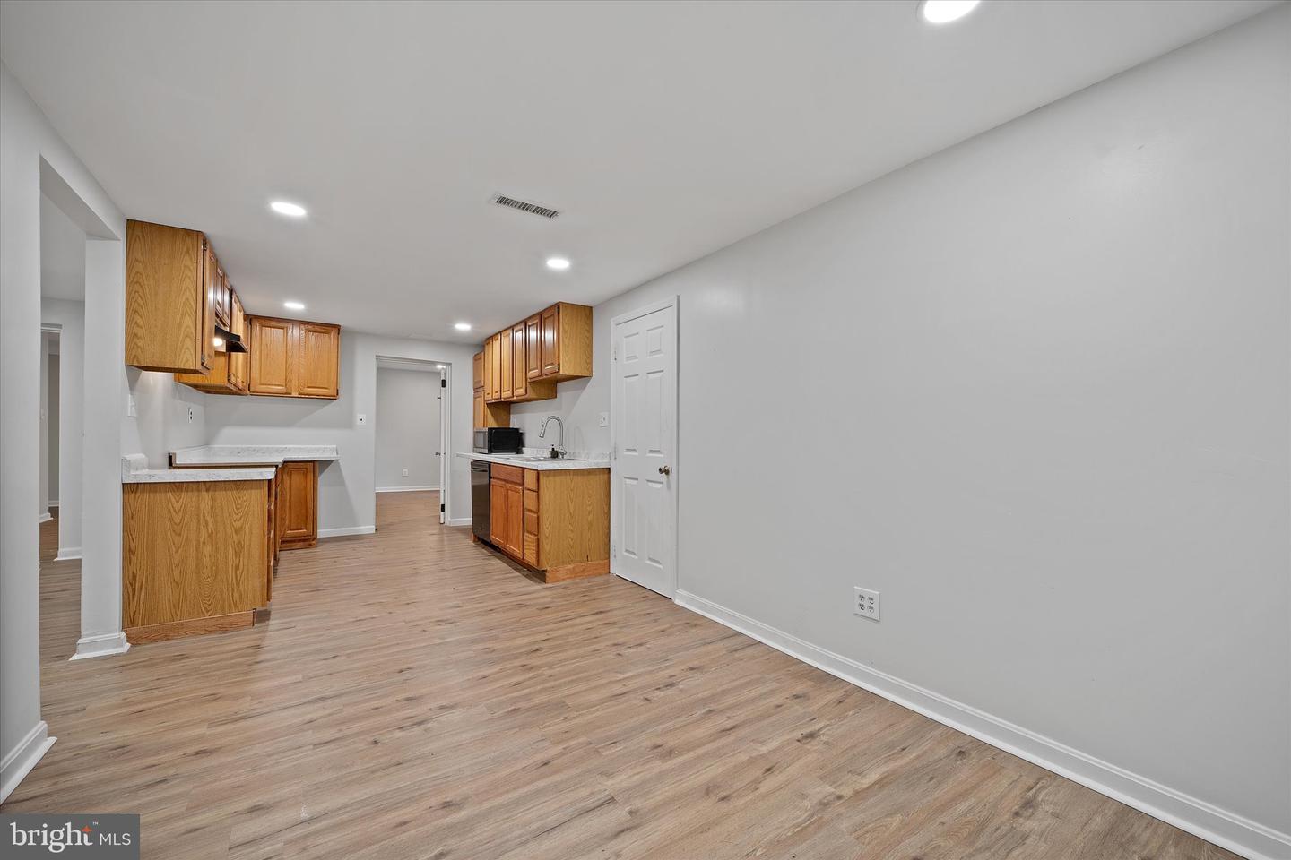 2416 YOUNGS DR, HAYMARKET, Virginia 20169, 5 Bedrooms Bedrooms, ,4 BathroomsBathrooms,Residential,For sale,2416 YOUNGS DR,VAPW2097492 MLS # VAPW2097492