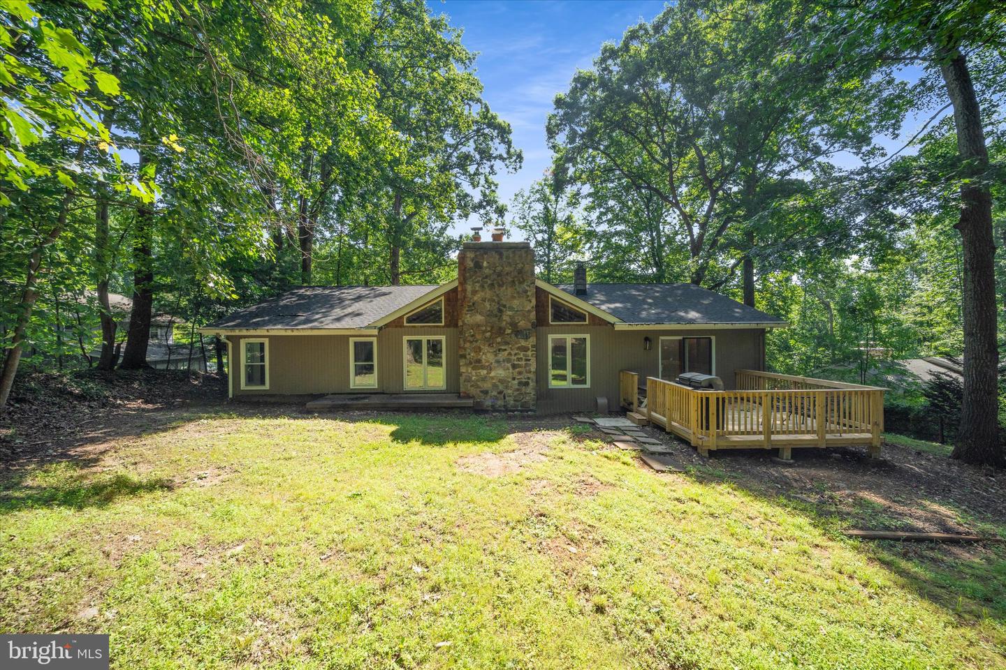 2416 YOUNGS DR, HAYMARKET, Virginia 20169, 5 Bedrooms Bedrooms, ,4 BathroomsBathrooms,Residential,For sale,2416 YOUNGS DR,VAPW2097492 MLS # VAPW2097492