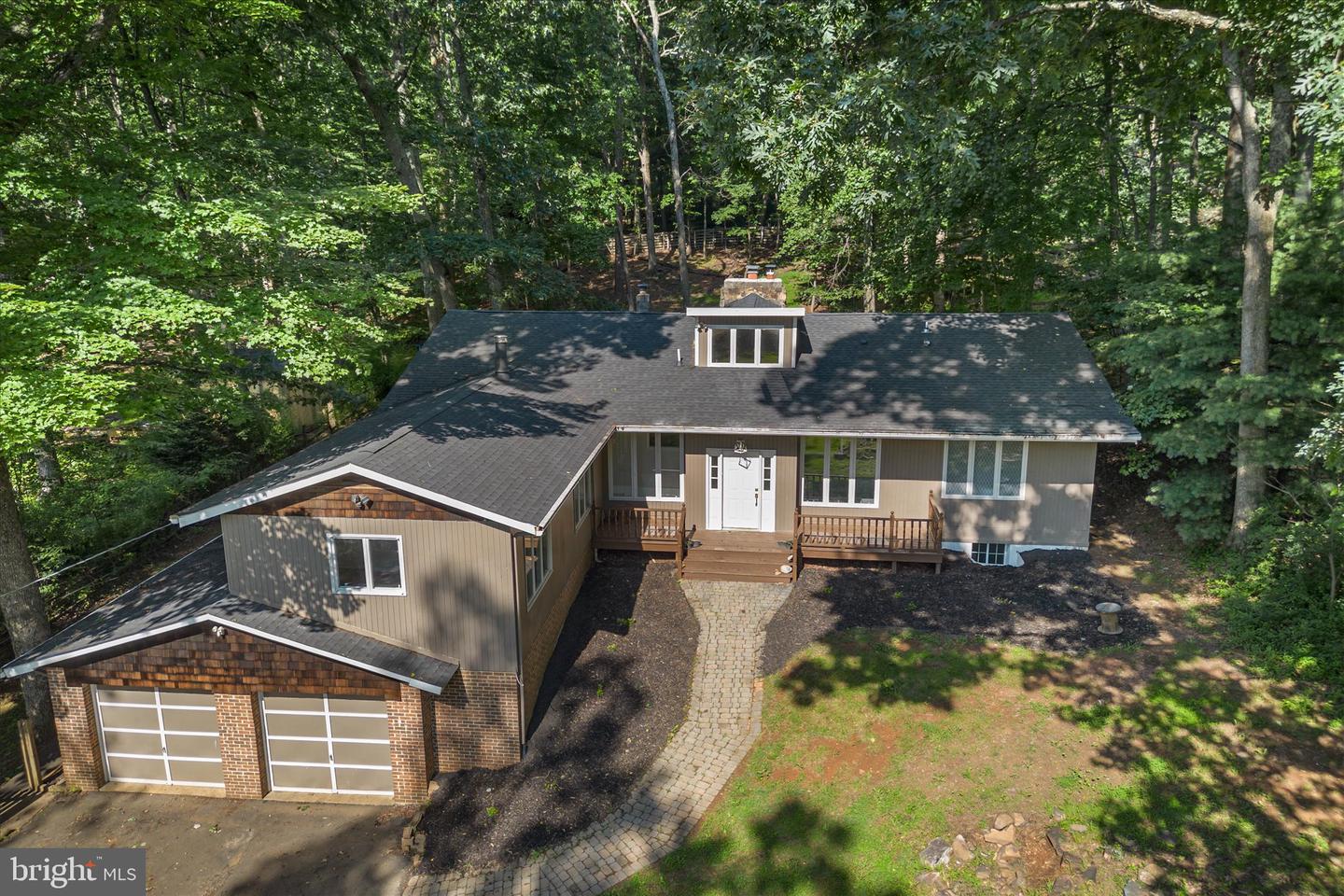 2416 YOUNGS DR, HAYMARKET, Virginia 20169, 5 Bedrooms Bedrooms, ,4 BathroomsBathrooms,Residential,For sale,2416 YOUNGS DR,VAPW2097492 MLS # VAPW2097492
