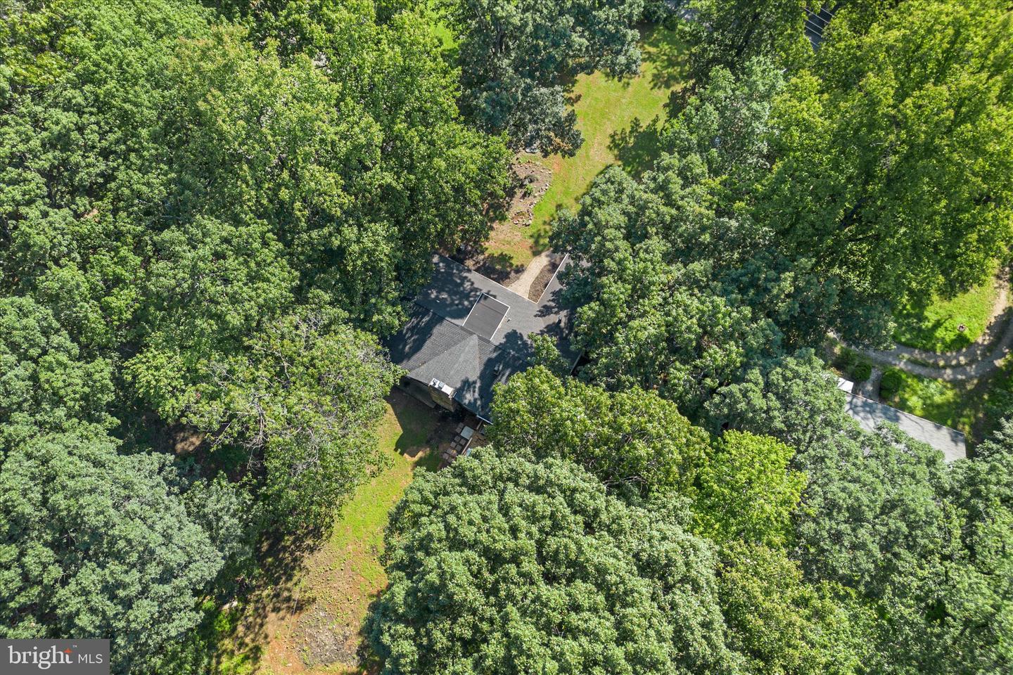 2416 YOUNGS DR, HAYMARKET, Virginia 20169, 5 Bedrooms Bedrooms, ,4 BathroomsBathrooms,Residential,For sale,2416 YOUNGS DR,VAPW2097492 MLS # VAPW2097492