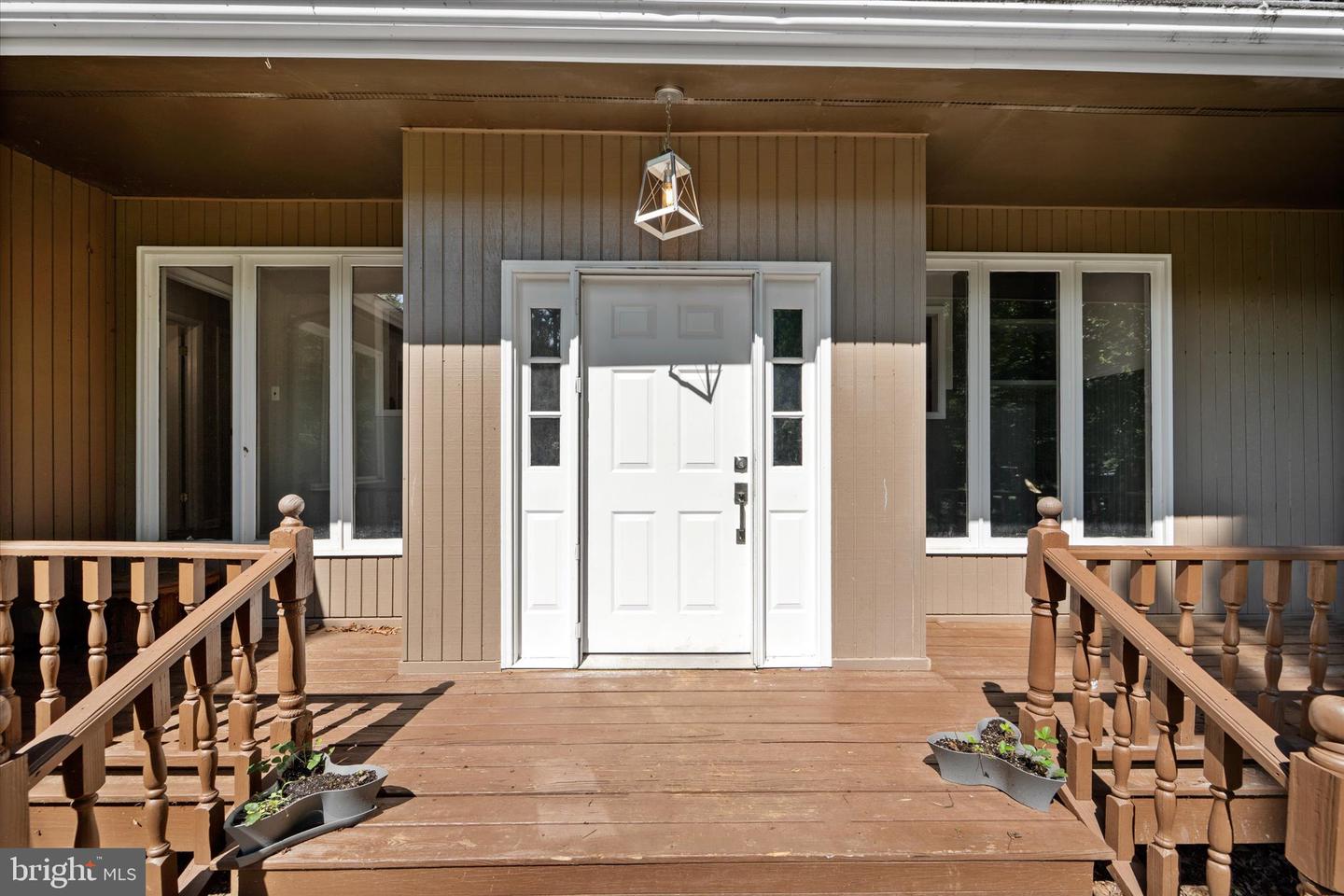 2416 YOUNGS DR, HAYMARKET, Virginia 20169, 5 Bedrooms Bedrooms, ,4 BathroomsBathrooms,Residential,For sale,2416 YOUNGS DR,VAPW2097492 MLS # VAPW2097492