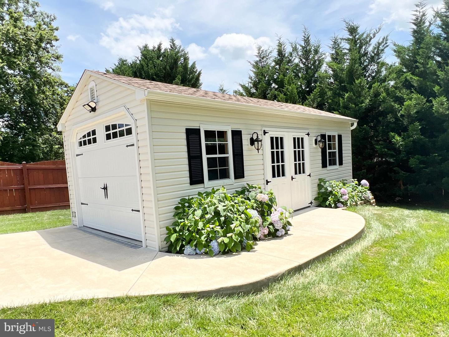 9404 DUNEDIN CT, FREDERICKSBURG, Virginia 22407, 6 Bedrooms Bedrooms, ,6 BathroomsBathrooms,Residential,For sale,9404 DUNEDIN CT,VASP2034088 MLS # VASP2034088