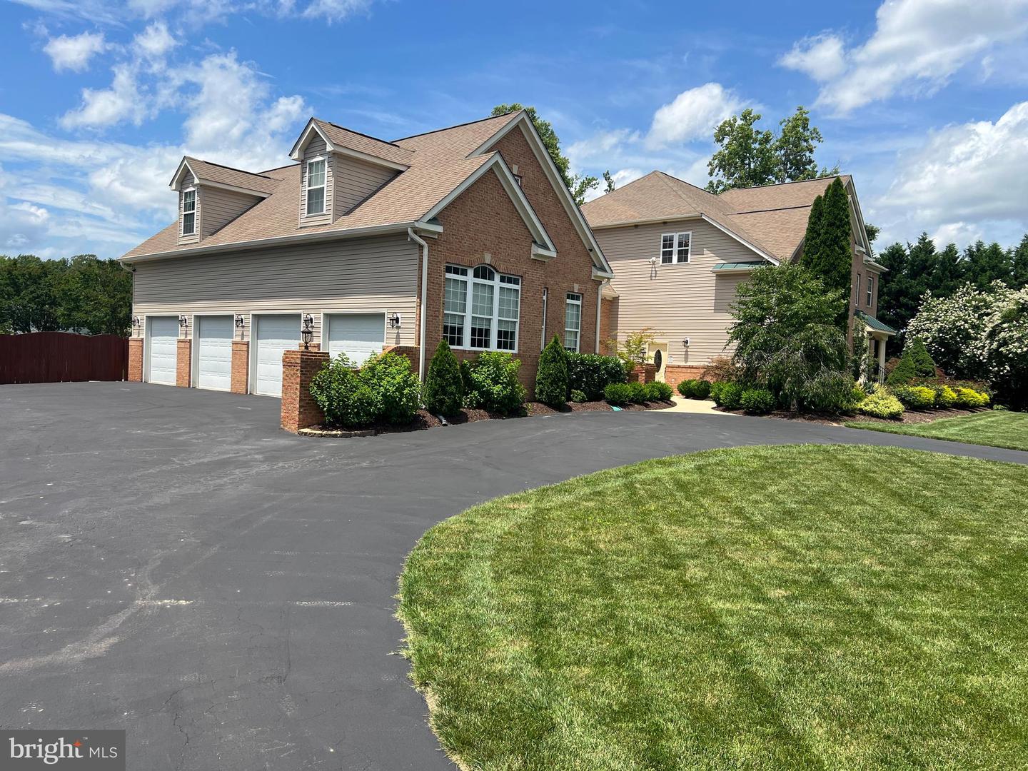 9404 DUNEDIN CT, FREDERICKSBURG, Virginia 22407, 6 Bedrooms Bedrooms, ,6 BathroomsBathrooms,Residential,For sale,9404 DUNEDIN CT,VASP2034088 MLS # VASP2034088