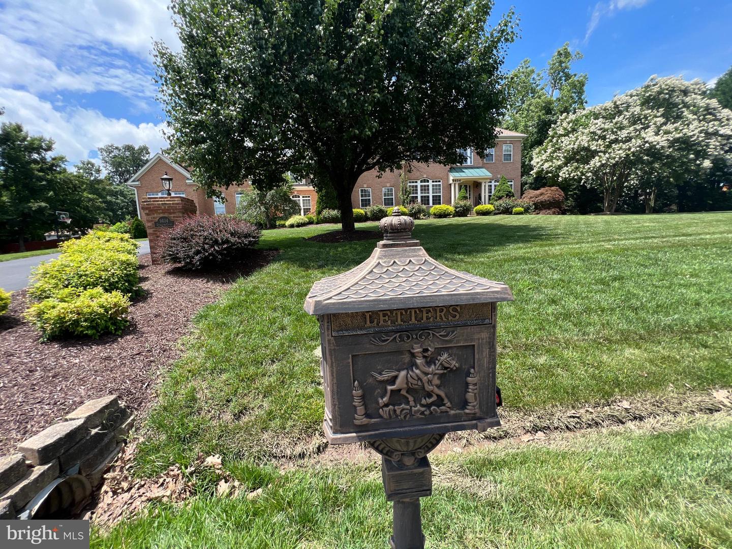 9404 DUNEDIN CT, FREDERICKSBURG, Virginia 22407, 6 Bedrooms Bedrooms, ,6 BathroomsBathrooms,Residential,For sale,9404 DUNEDIN CT,VASP2034088 MLS # VASP2034088