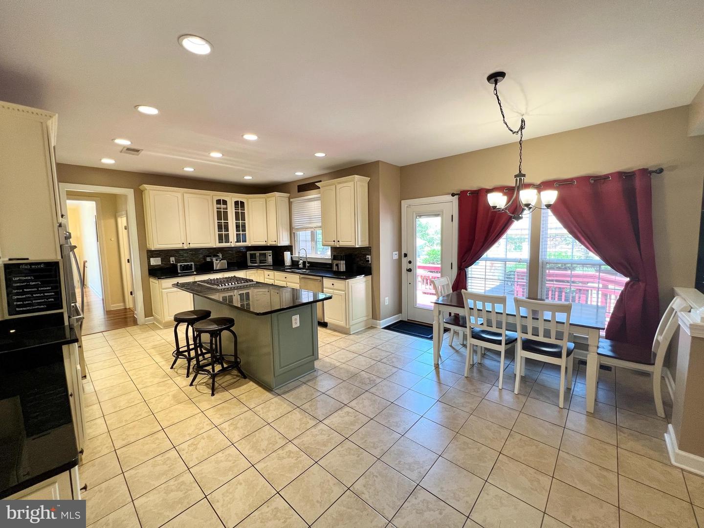9404 DUNEDIN CT, FREDERICKSBURG, Virginia 22407, 6 Bedrooms Bedrooms, ,6 BathroomsBathrooms,Residential,For sale,9404 DUNEDIN CT,VASP2034088 MLS # VASP2034088