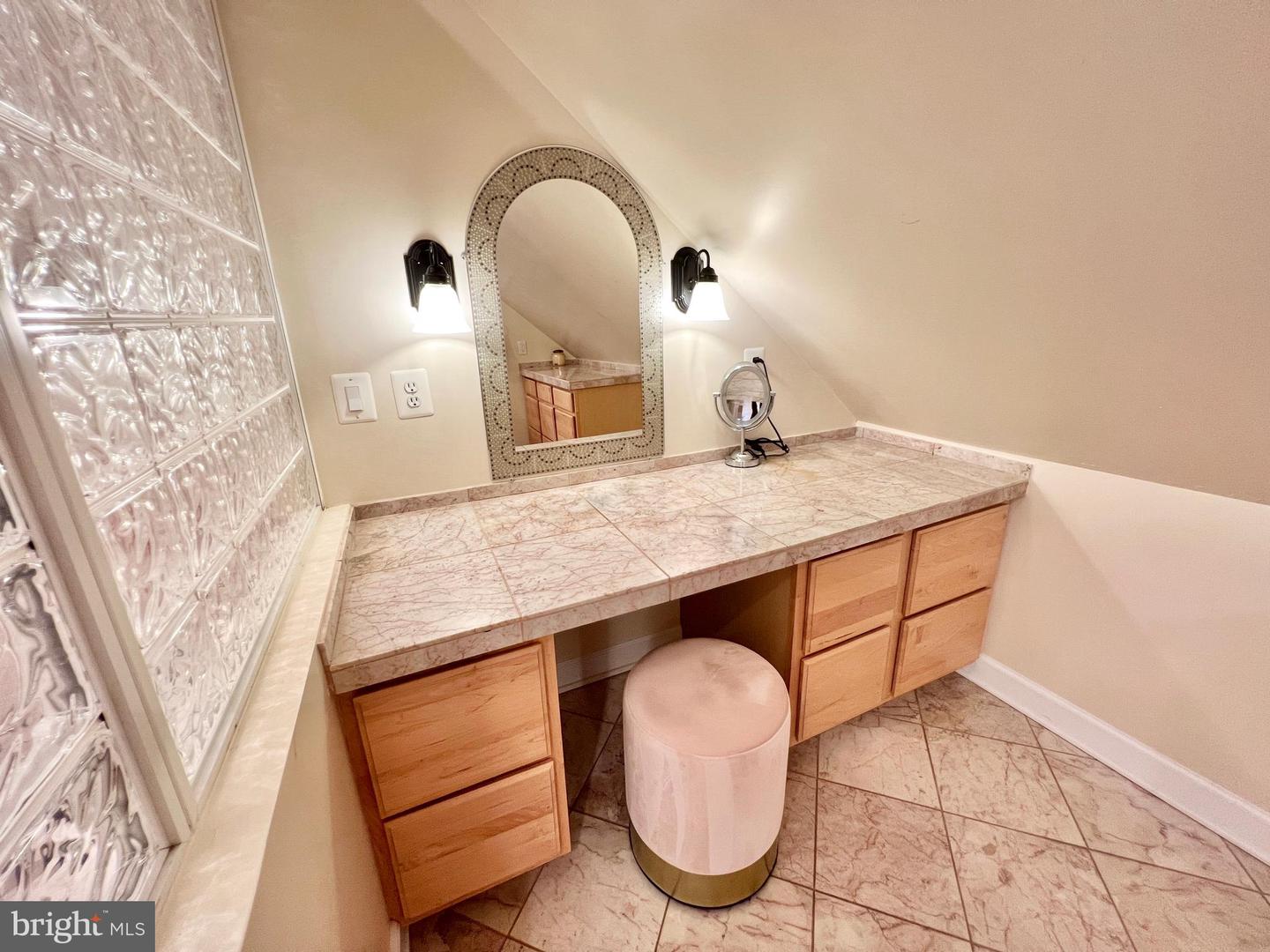 9404 DUNEDIN CT, FREDERICKSBURG, Virginia 22407, 6 Bedrooms Bedrooms, ,6 BathroomsBathrooms,Residential,For sale,9404 DUNEDIN CT,VASP2034088 MLS # VASP2034088