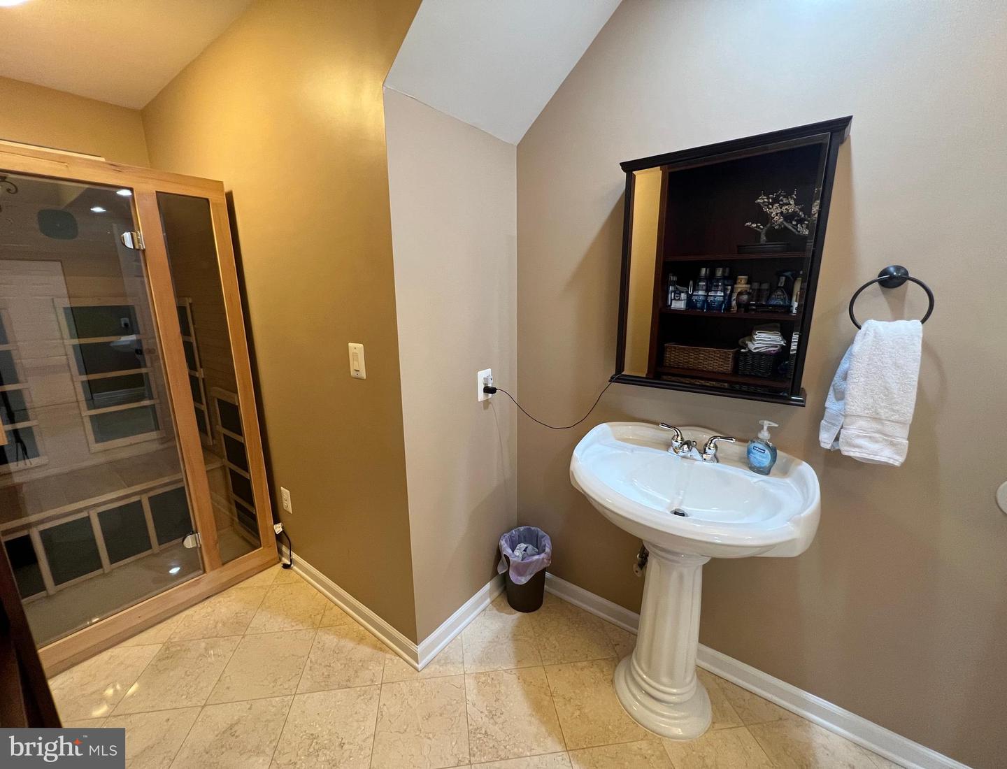 9404 DUNEDIN CT, FREDERICKSBURG, Virginia 22407, 6 Bedrooms Bedrooms, ,6 BathroomsBathrooms,Residential,For sale,9404 DUNEDIN CT,VASP2034088 MLS # VASP2034088