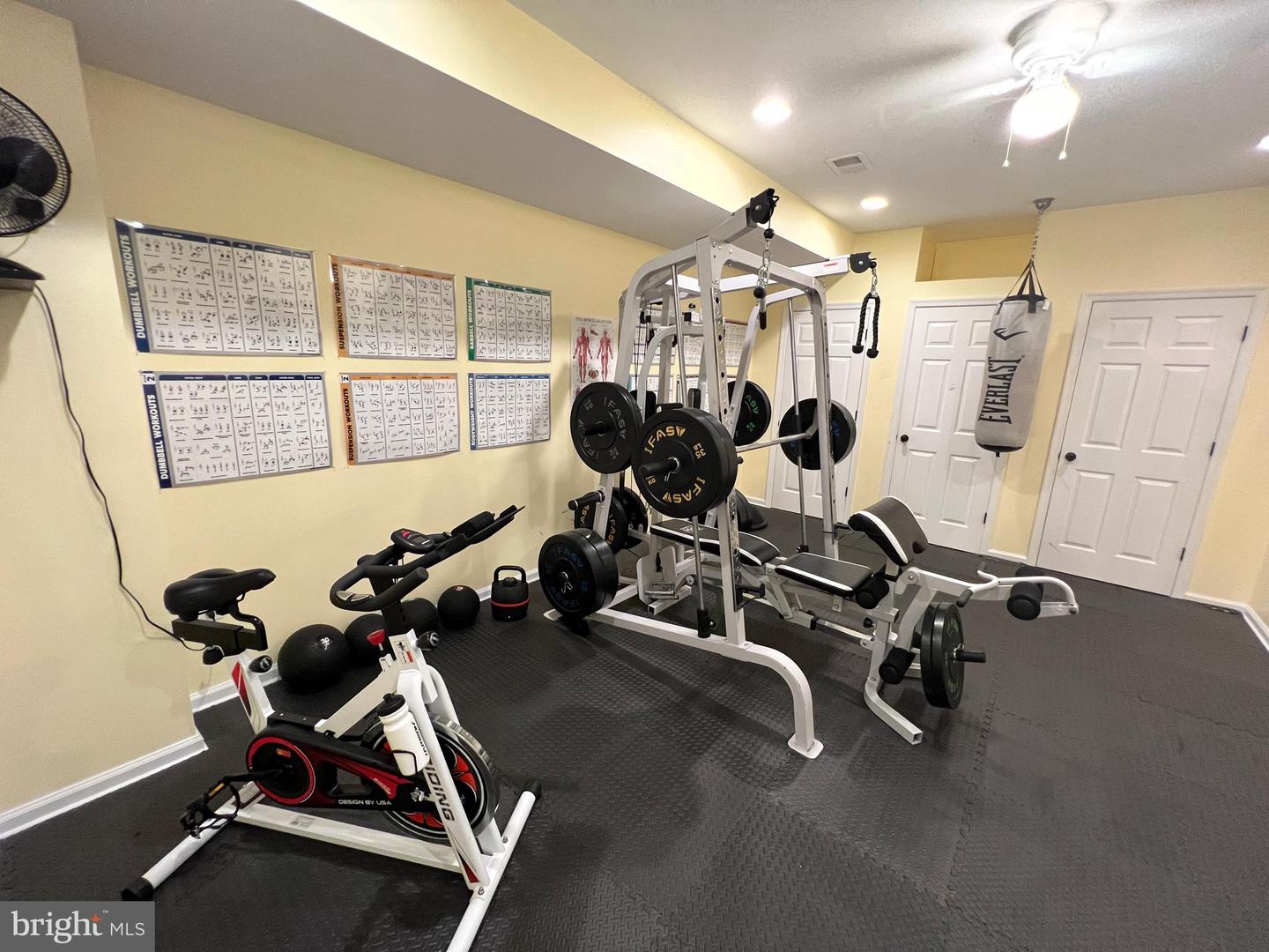 9404 DUNEDIN CT, FREDERICKSBURG, Virginia 22407, 6 Bedrooms Bedrooms, ,6 BathroomsBathrooms,Residential,For sale,9404 DUNEDIN CT,VASP2034088 MLS # VASP2034088