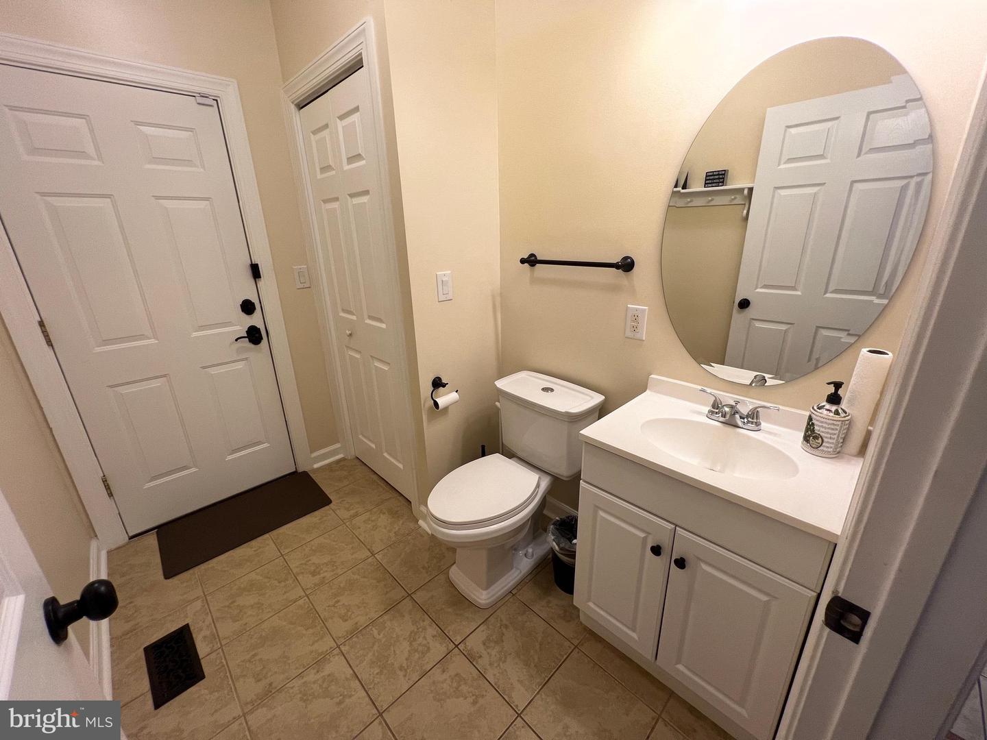 9404 DUNEDIN CT, FREDERICKSBURG, Virginia 22407, 6 Bedrooms Bedrooms, ,6 BathroomsBathrooms,Residential,For sale,9404 DUNEDIN CT,VASP2034088 MLS # VASP2034088