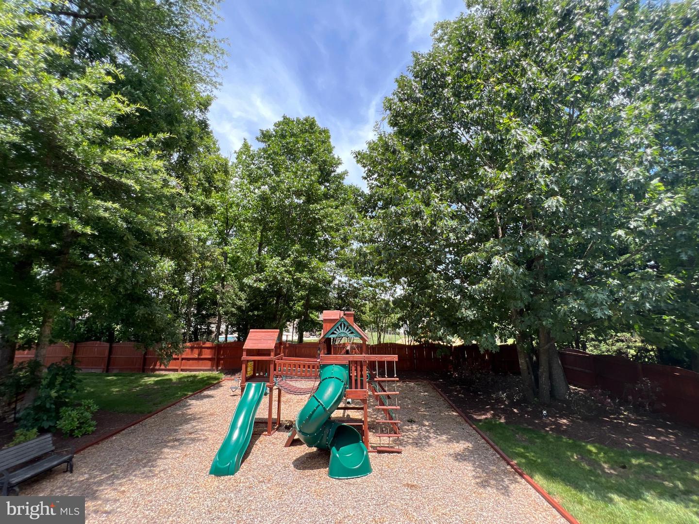 9404 DUNEDIN CT, FREDERICKSBURG, Virginia 22407, 6 Bedrooms Bedrooms, ,6 BathroomsBathrooms,Residential,For sale,9404 DUNEDIN CT,VASP2034088 MLS # VASP2034088