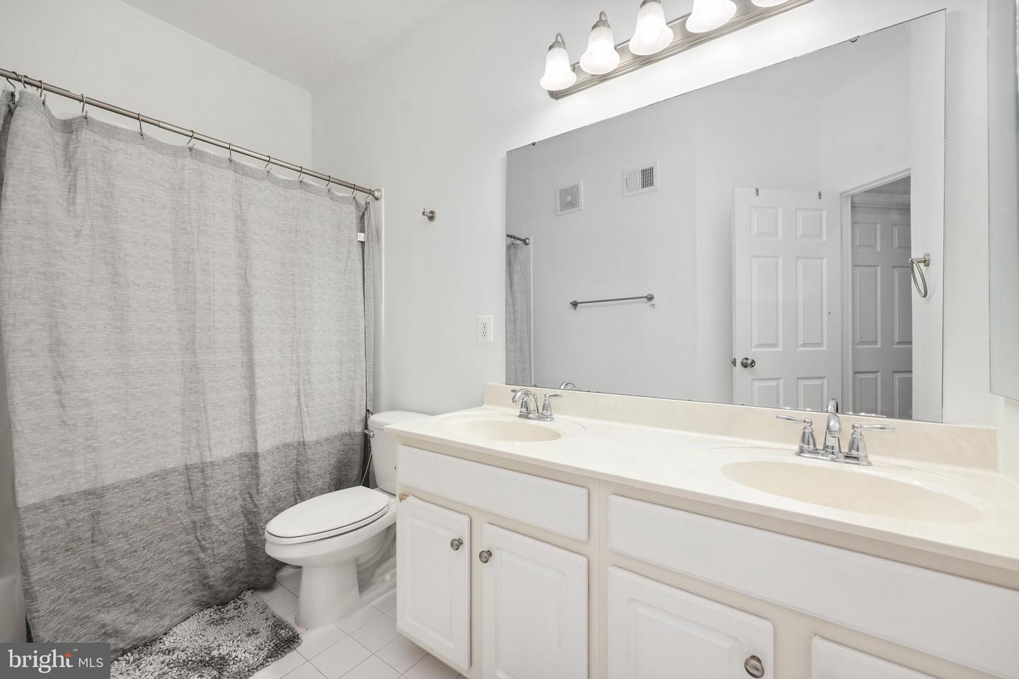 2710 SHEFFIELD HILL WAY, WOODBRIDGE, Virginia 22191, 3 Bedrooms Bedrooms, ,2 BathroomsBathrooms,Residential,For sale,2710 SHEFFIELD HILL WAY,VAPW2097518 MLS # VAPW2097518