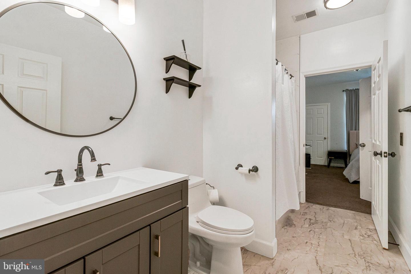 6476 CHEYENNE DR #203, ALEXANDRIA, Virginia 22312, 2 Bedrooms Bedrooms, ,2 BathroomsBathrooms,Residential,For sale,6476 CHEYENNE DR #203,VAFX2249116 MLS # VAFX2249116