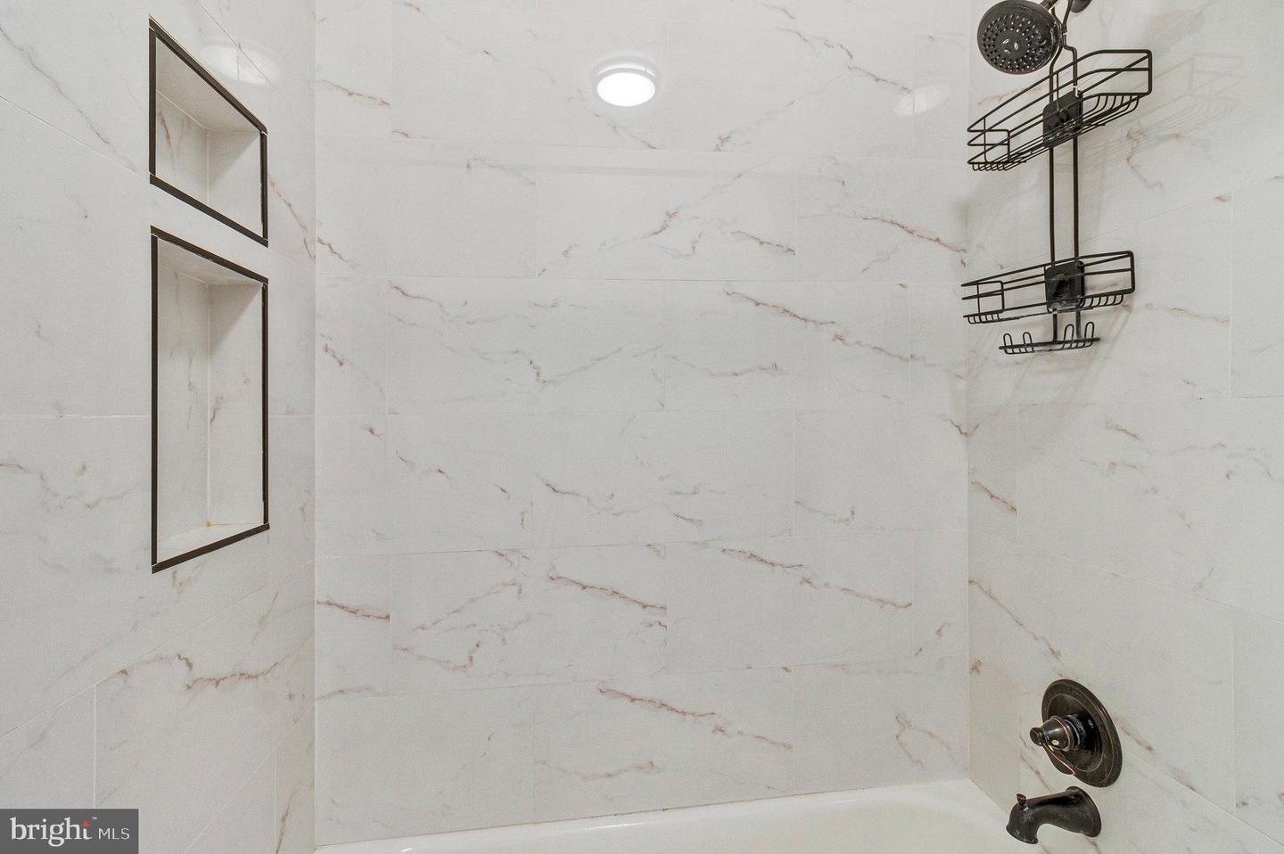 6476 CHEYENNE DR #203, ALEXANDRIA, Virginia 22312, 2 Bedrooms Bedrooms, ,2 BathroomsBathrooms,Residential,For sale,6476 CHEYENNE DR #203,VAFX2249116 MLS # VAFX2249116