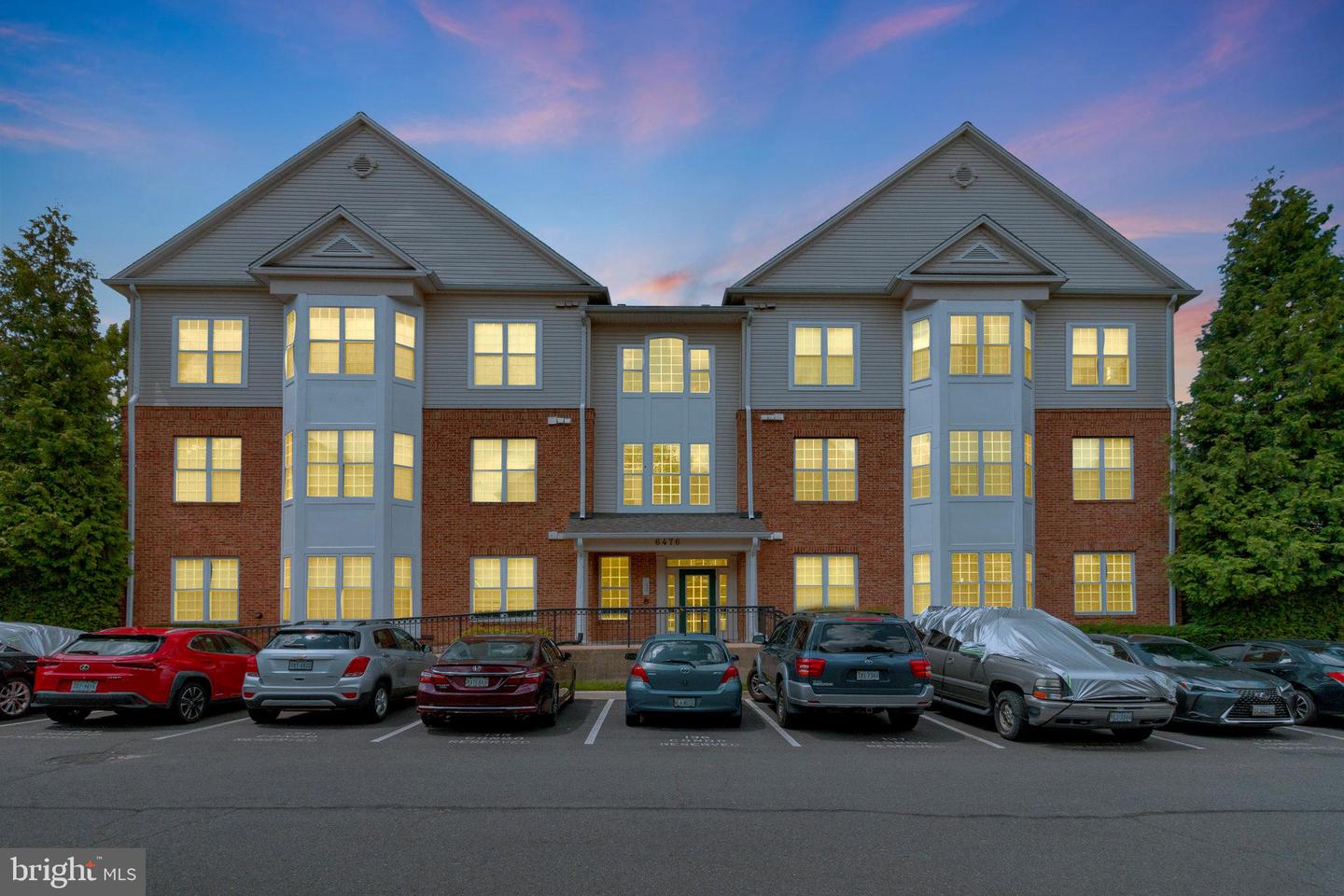 6476 CHEYENNE DR #203, ALEXANDRIA, Virginia 22312, 2 Bedrooms Bedrooms, ,2 BathroomsBathrooms,Residential,For sale,6476 CHEYENNE DR #203,VAFX2249116 MLS # VAFX2249116