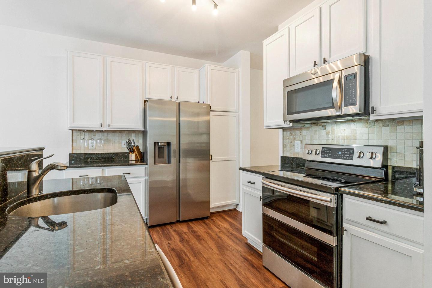 6476 CHEYENNE DR #203, ALEXANDRIA, Virginia 22312, 2 Bedrooms Bedrooms, ,2 BathroomsBathrooms,Residential,For sale,6476 CHEYENNE DR #203,VAFX2249116 MLS # VAFX2249116