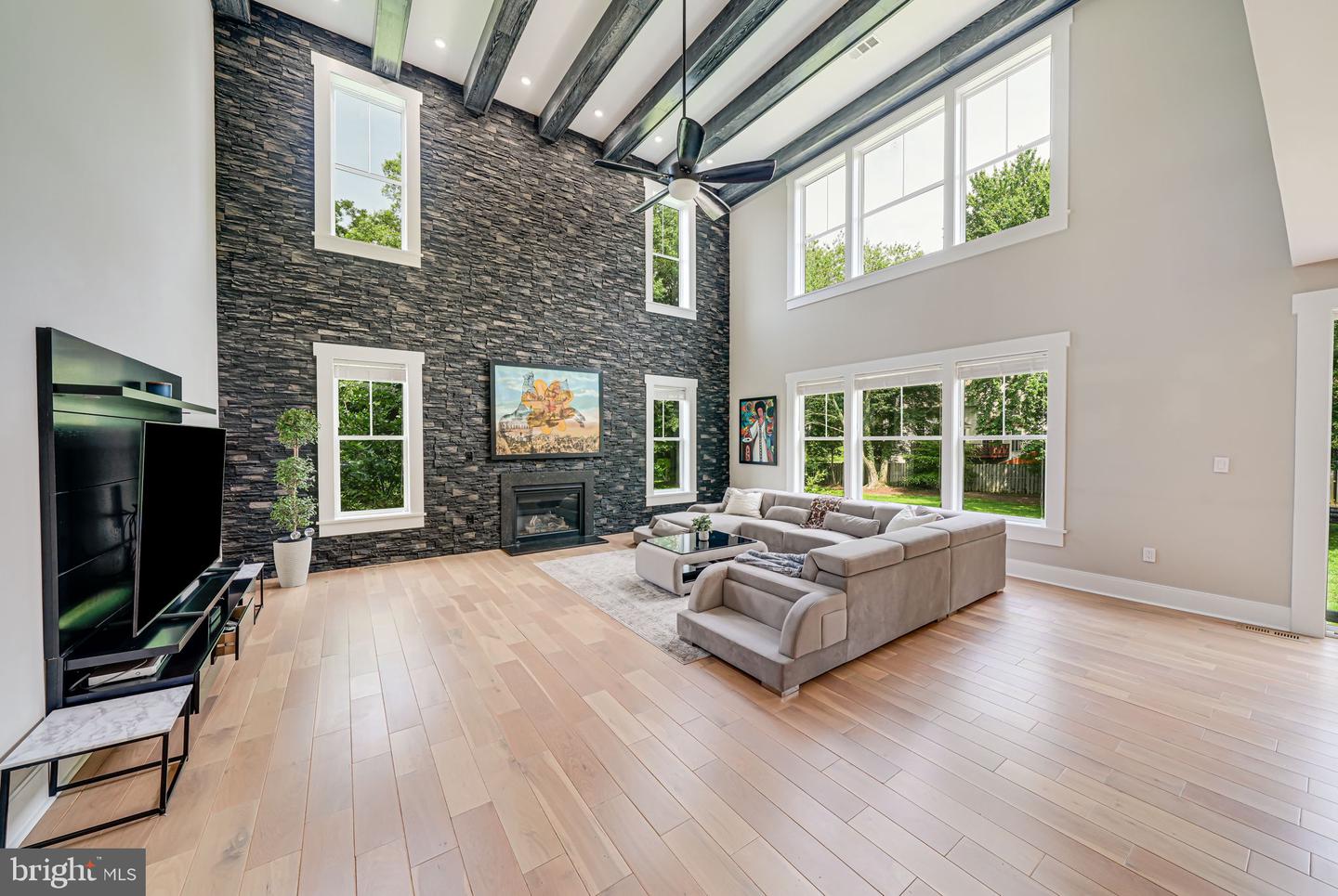 9908 BLAKE LN, OAKTON, Virginia 22124, 7 Bedrooms Bedrooms, ,7 BathroomsBathrooms,Residential,For sale,9908 BLAKE LN,VAFX2249120 MLS # VAFX2249120
