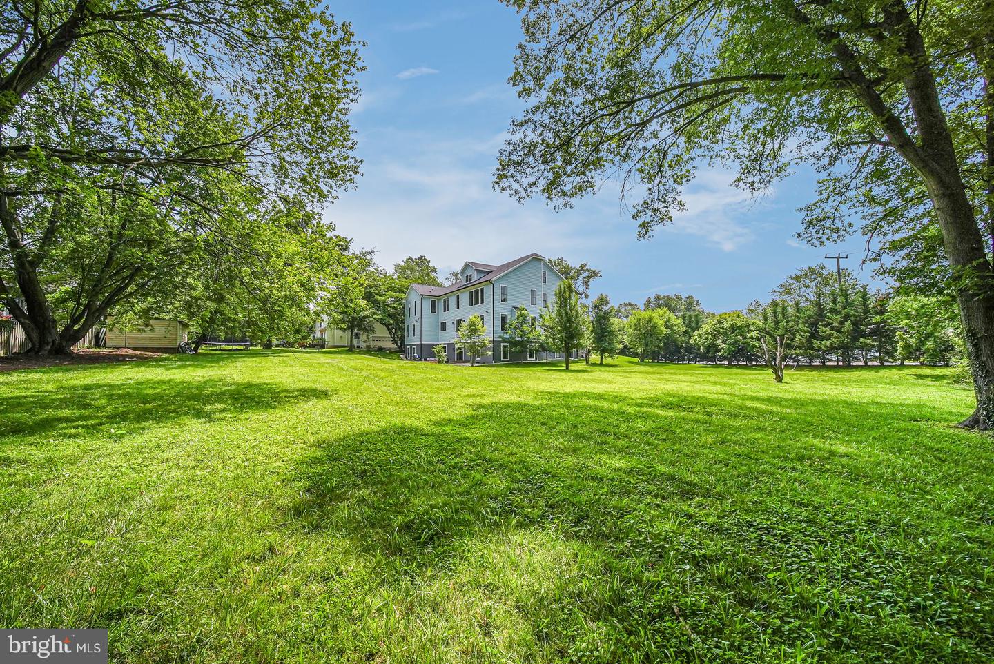 9908 BLAKE LN, OAKTON, Virginia 22124, 7 Bedrooms Bedrooms, ,7 BathroomsBathrooms,Residential,For sale,9908 BLAKE LN,VAFX2249120 MLS # VAFX2249120