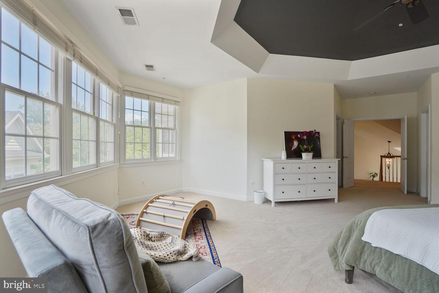 47834 SCOTSBOROUGH SQ, POTOMAC FALLS, Virginia 20165, 4 Bedrooms Bedrooms, ,3 BathroomsBathrooms,Residential,For sale,47834 SCOTSBOROUGH SQ,VALO2100072 MLS # VALO2100072