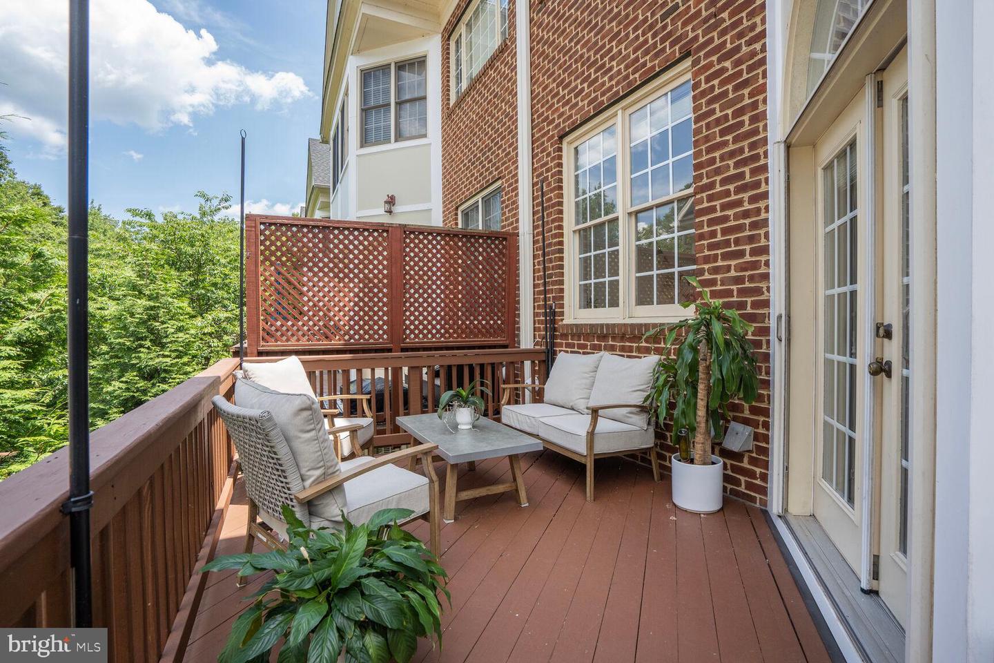 47834 SCOTSBOROUGH SQ, POTOMAC FALLS, Virginia 20165, 4 Bedrooms Bedrooms, ,3 BathroomsBathrooms,Residential,For sale,47834 SCOTSBOROUGH SQ,VALO2100072 MLS # VALO2100072